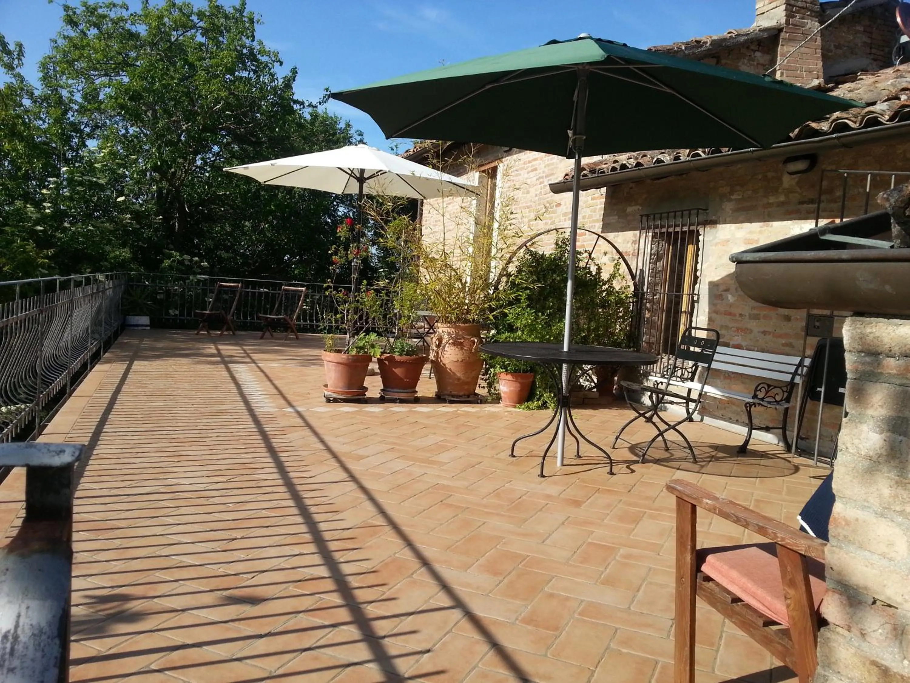 Facade/entrance in B&B I Canonici