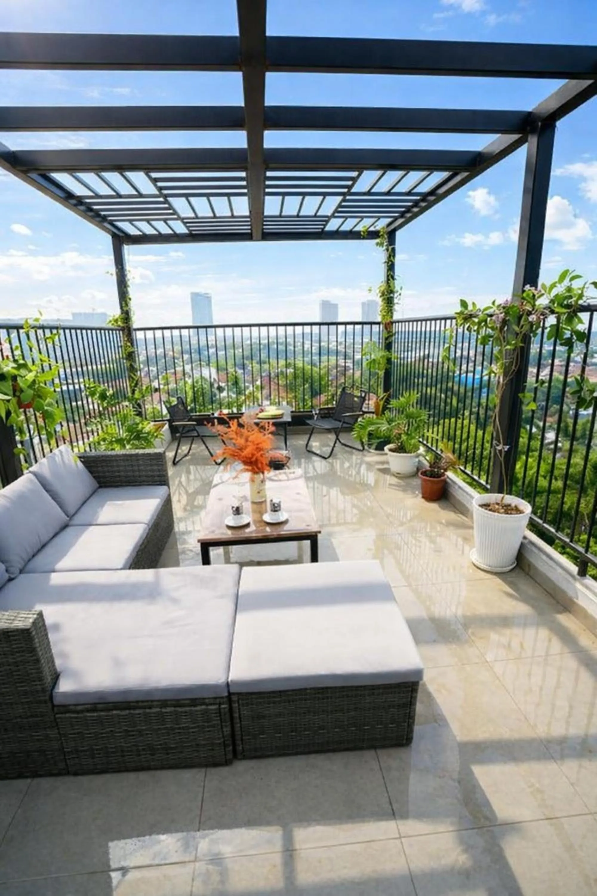 Day in Aurelia Apartments