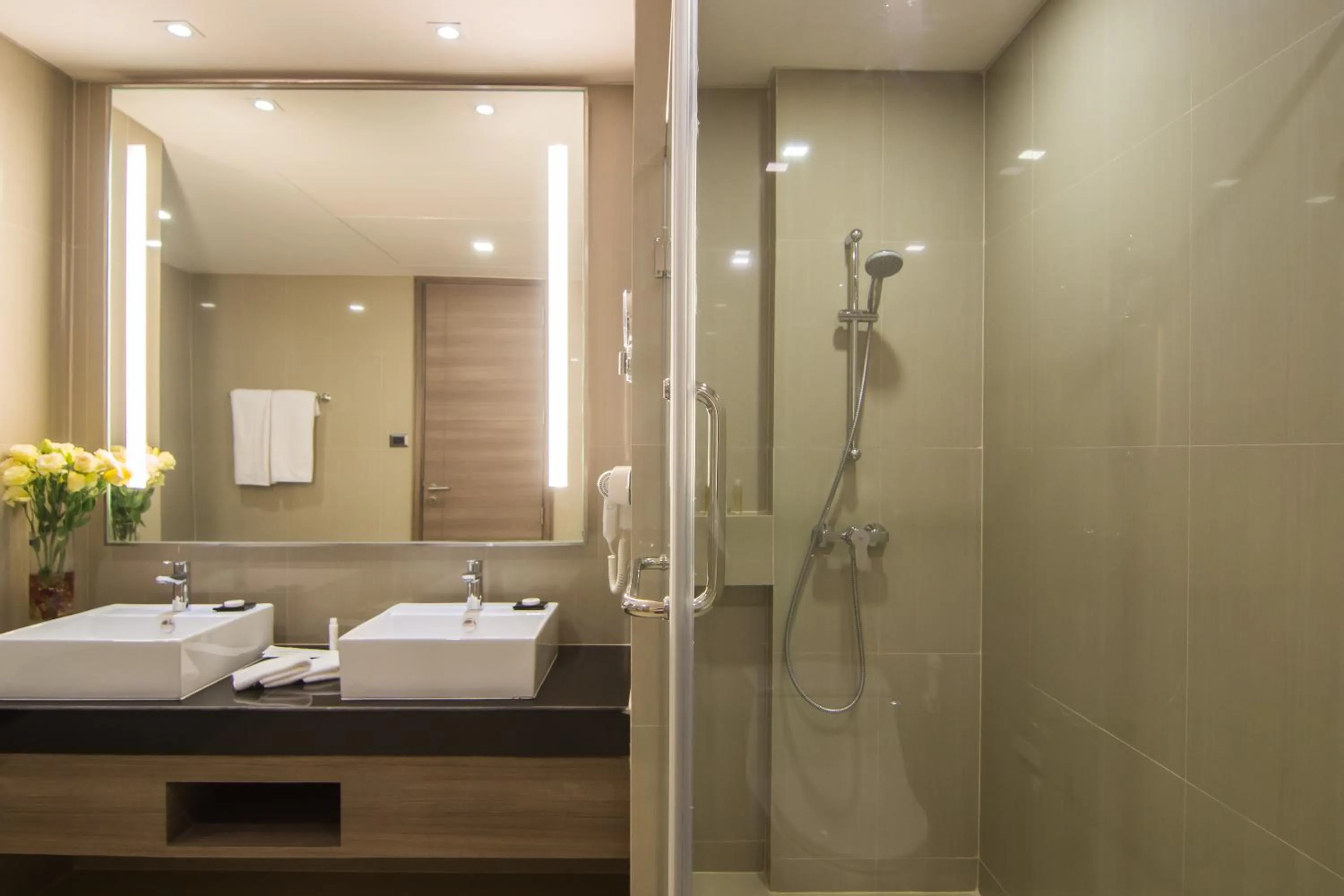Bathroom in Best Western Plus Wanda Grand Hotel