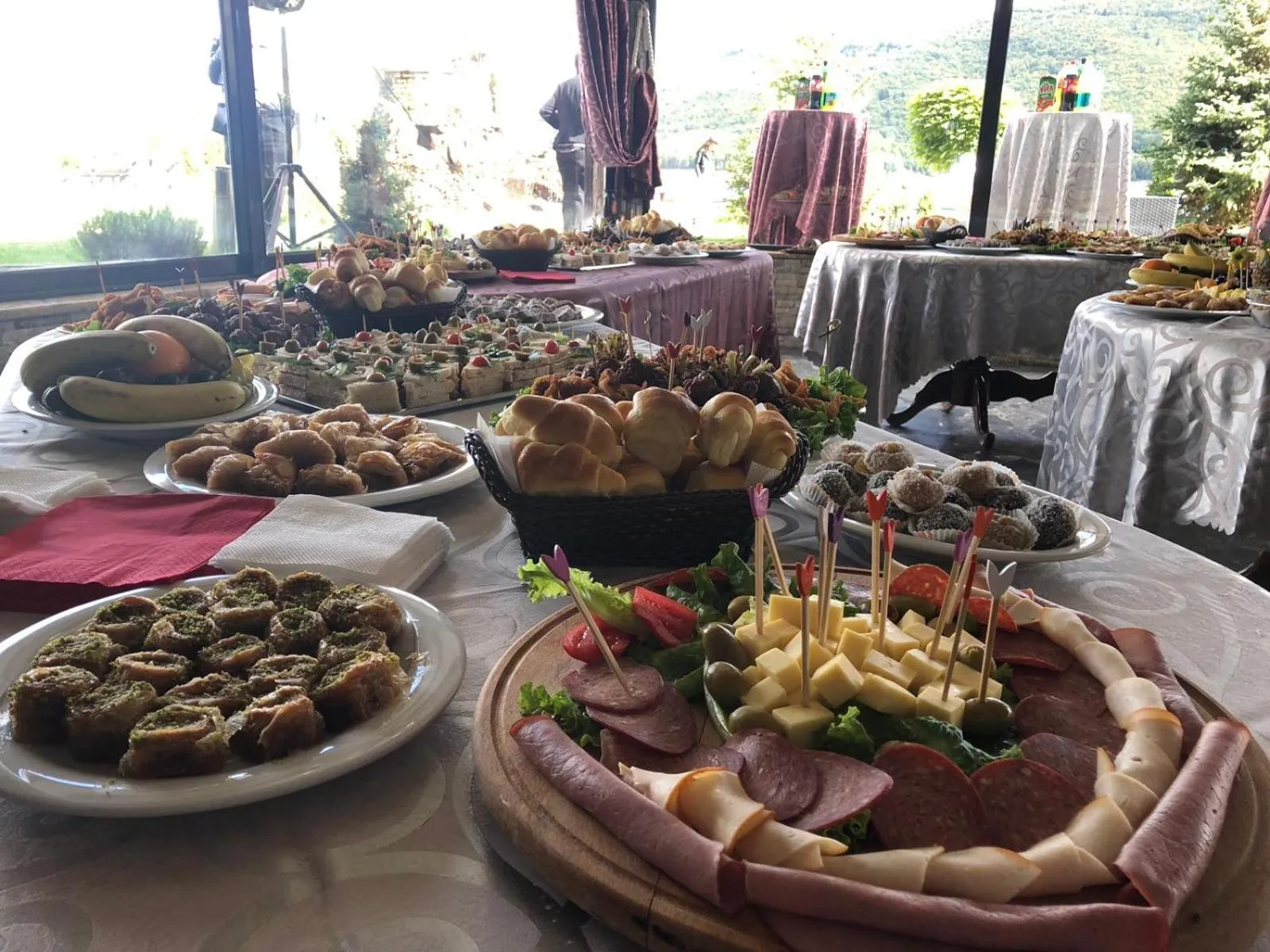 Breakfast in Rey Hotel