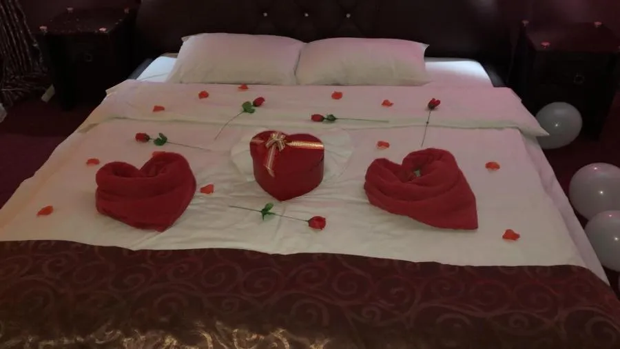 Bed in Rey Hotel