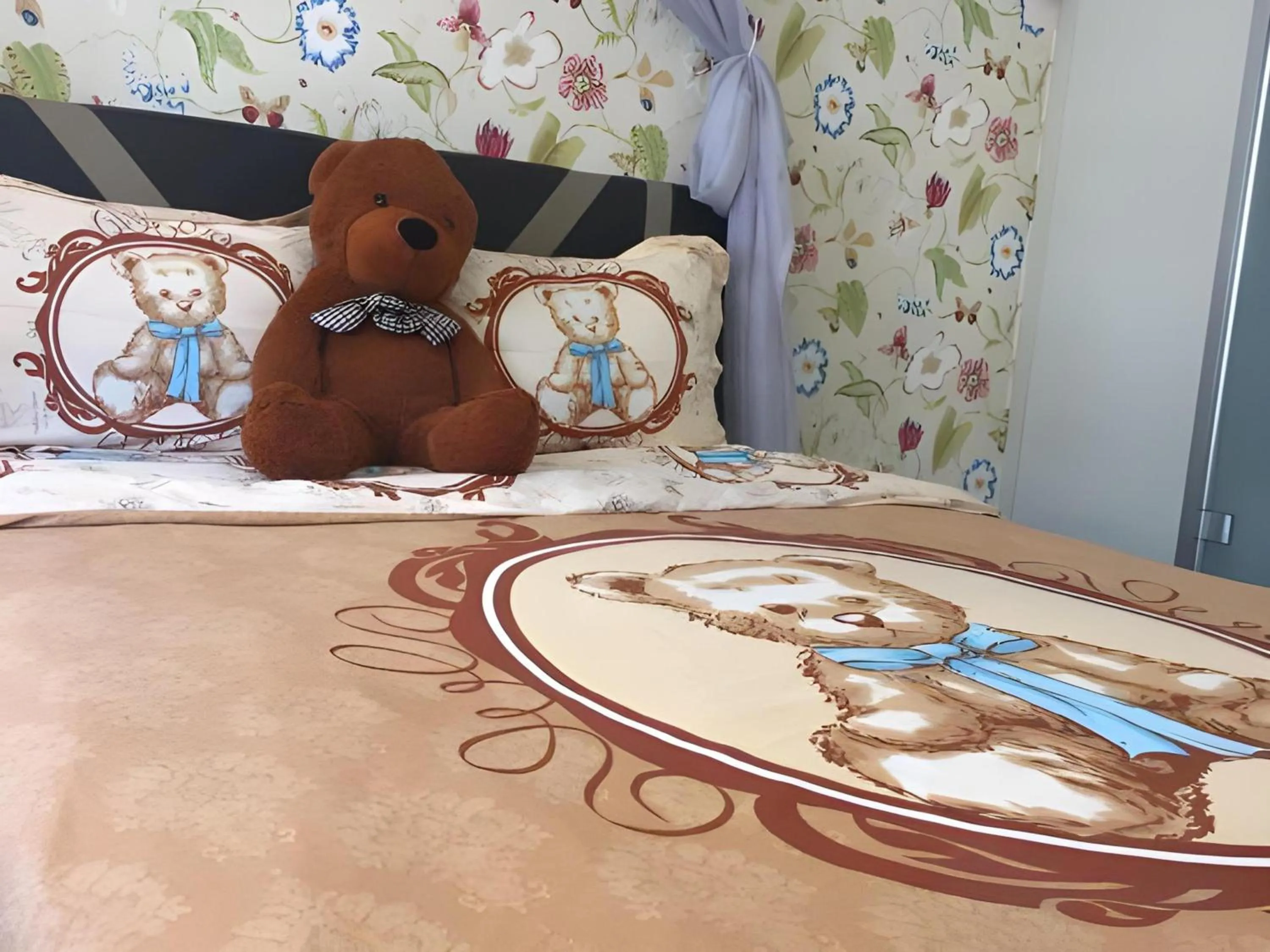 Photo of the whole room in Hotel O Elephant House Boutique Hotel