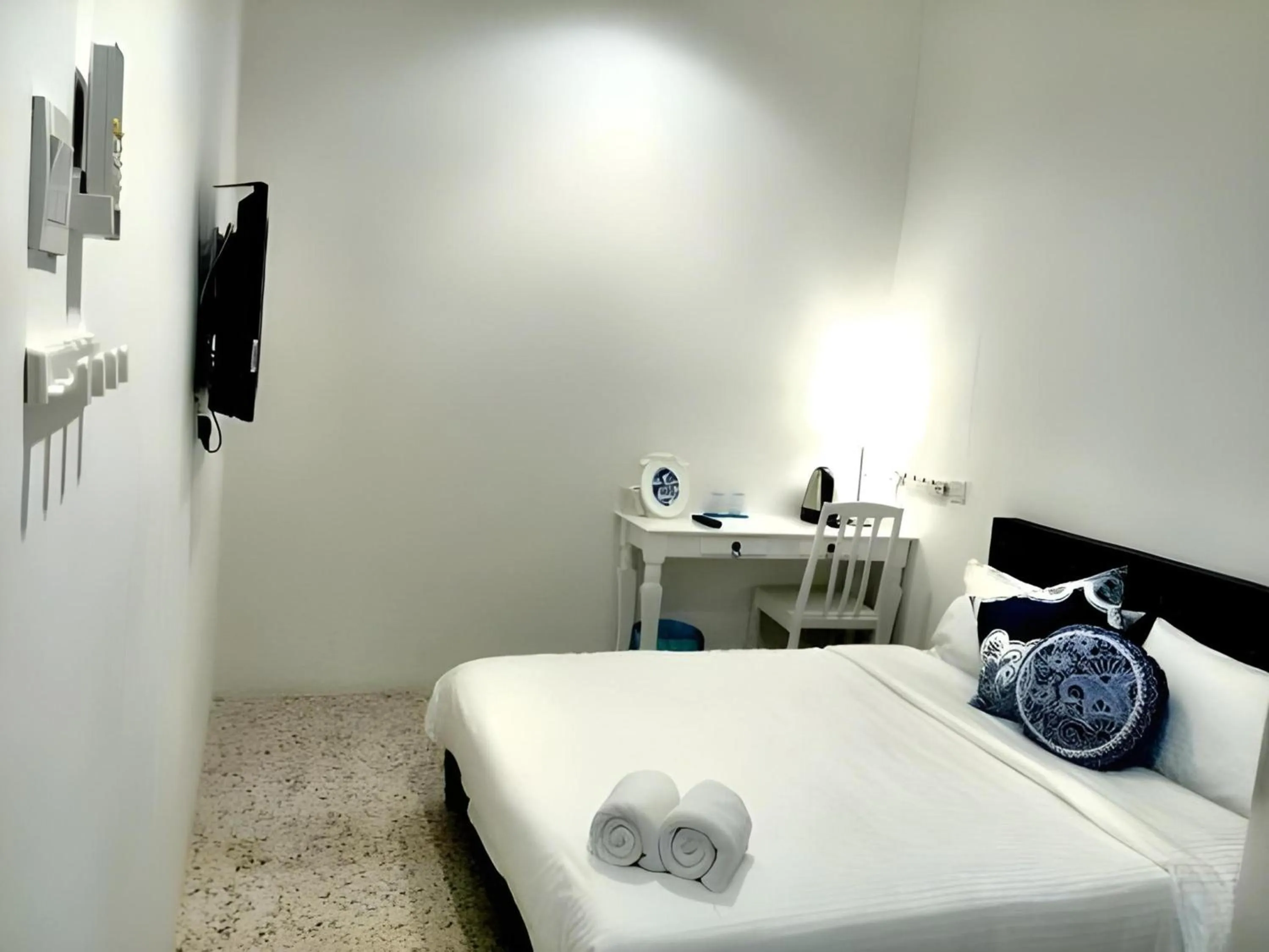 Photo of the whole room in Hotel O Elephant House Boutique Hotel