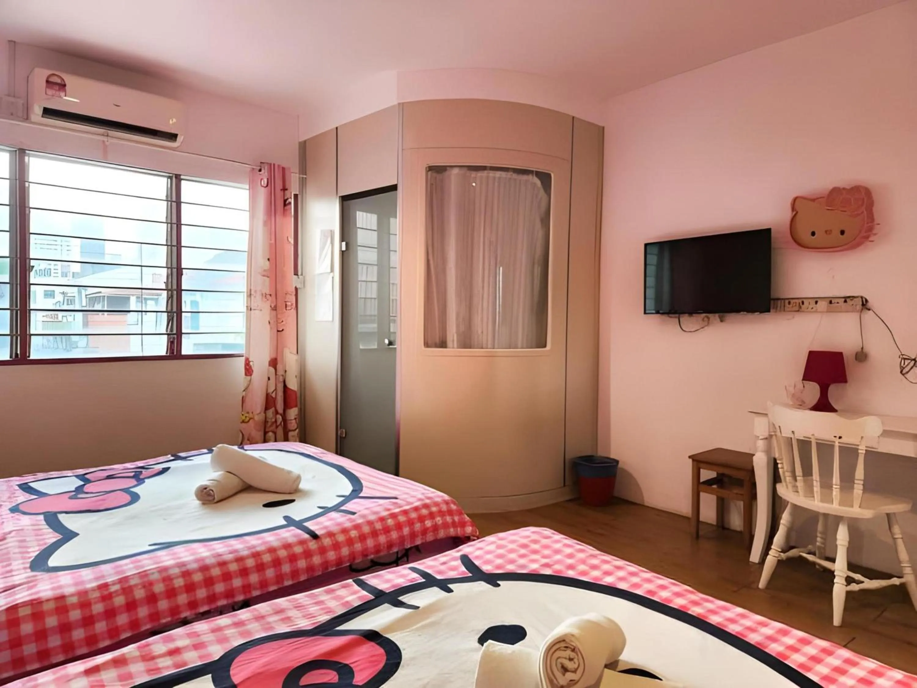 Photo of the whole room in Hotel O Elephant House Boutique Hotel