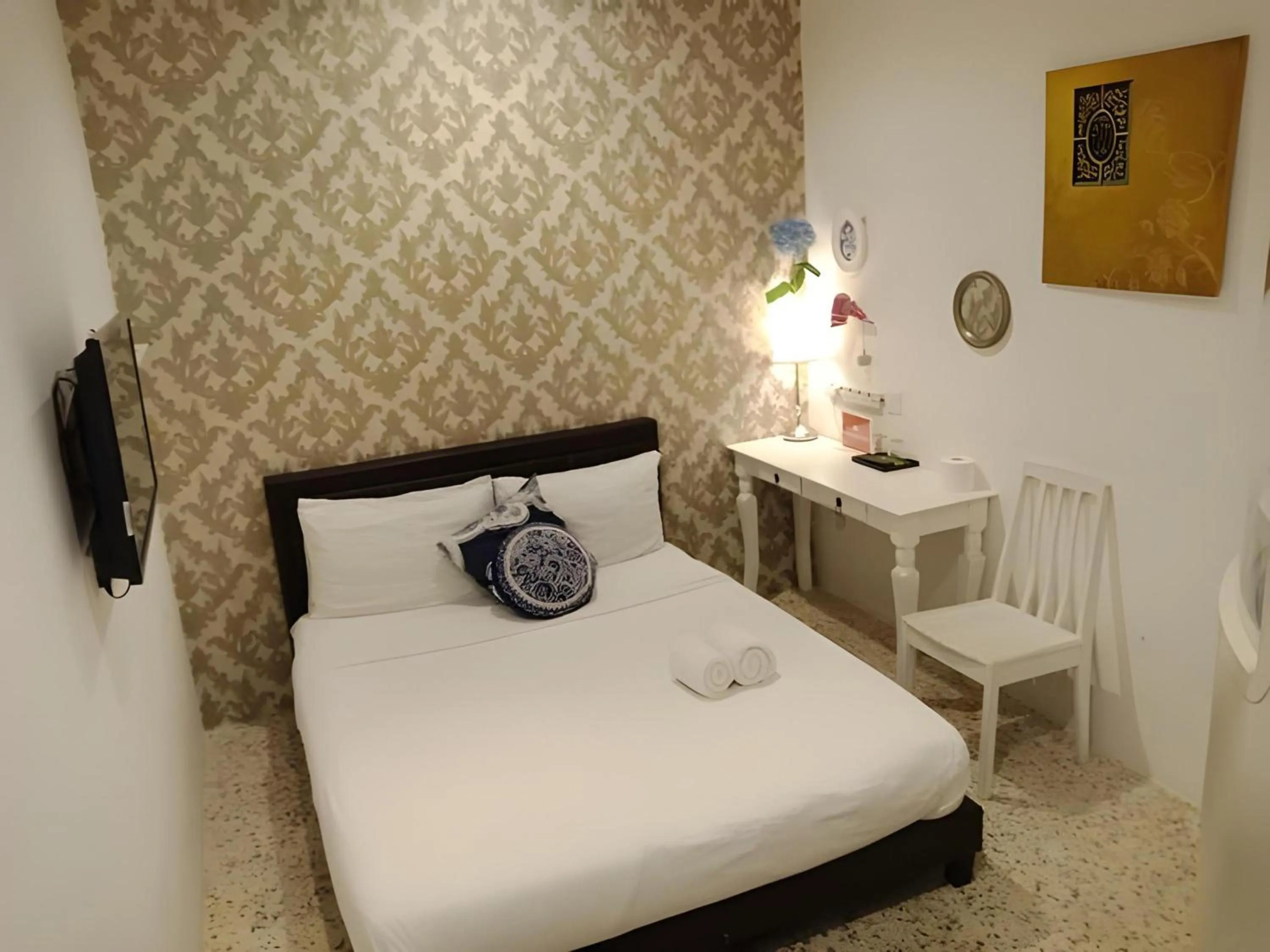 Photo of the whole room in Hotel O Elephant House Boutique Hotel