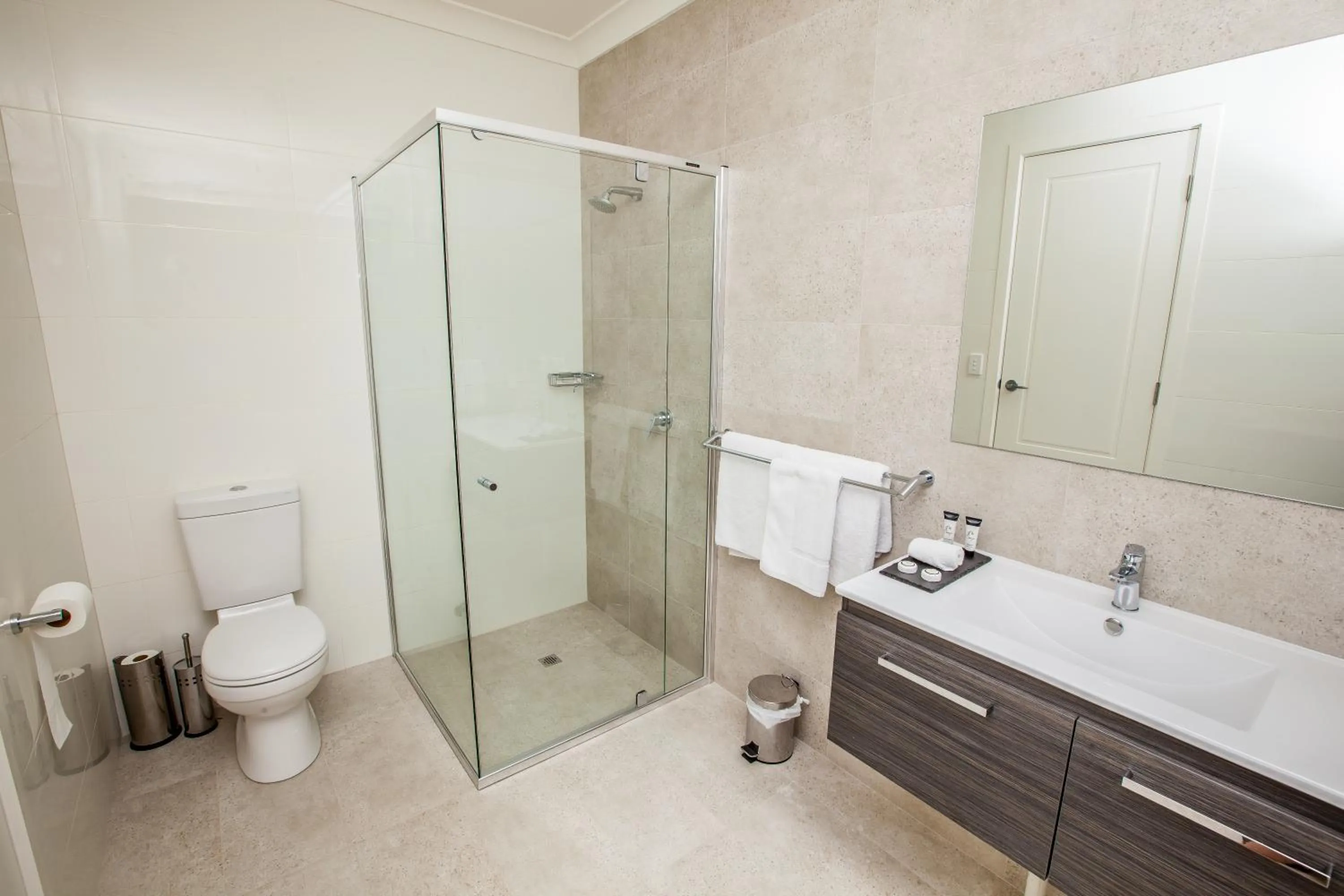 Shower in Neagles Retreat Villas