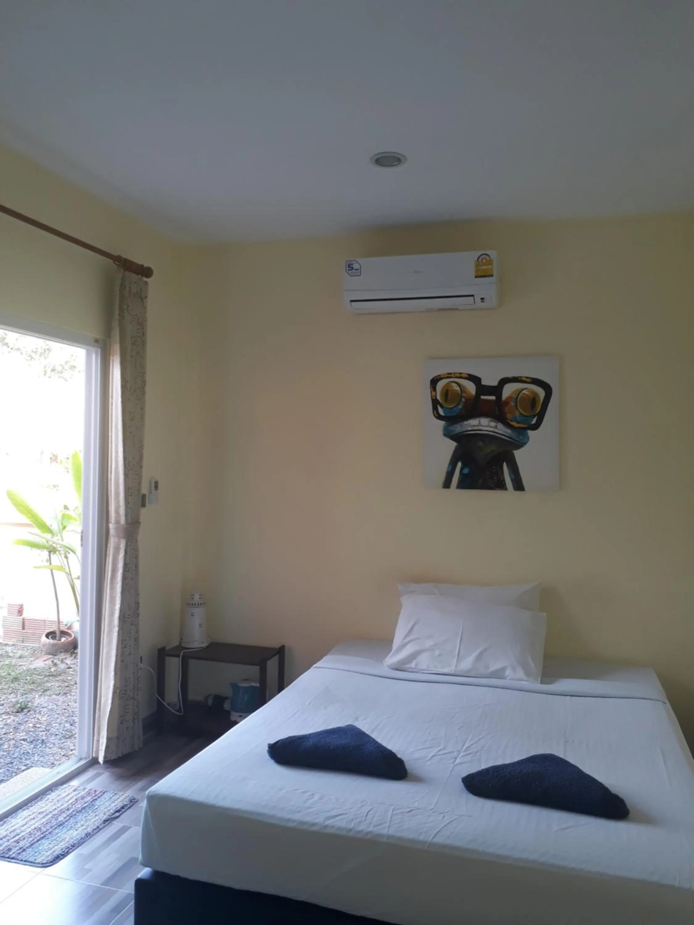 Bed in Khanom Garden Suite