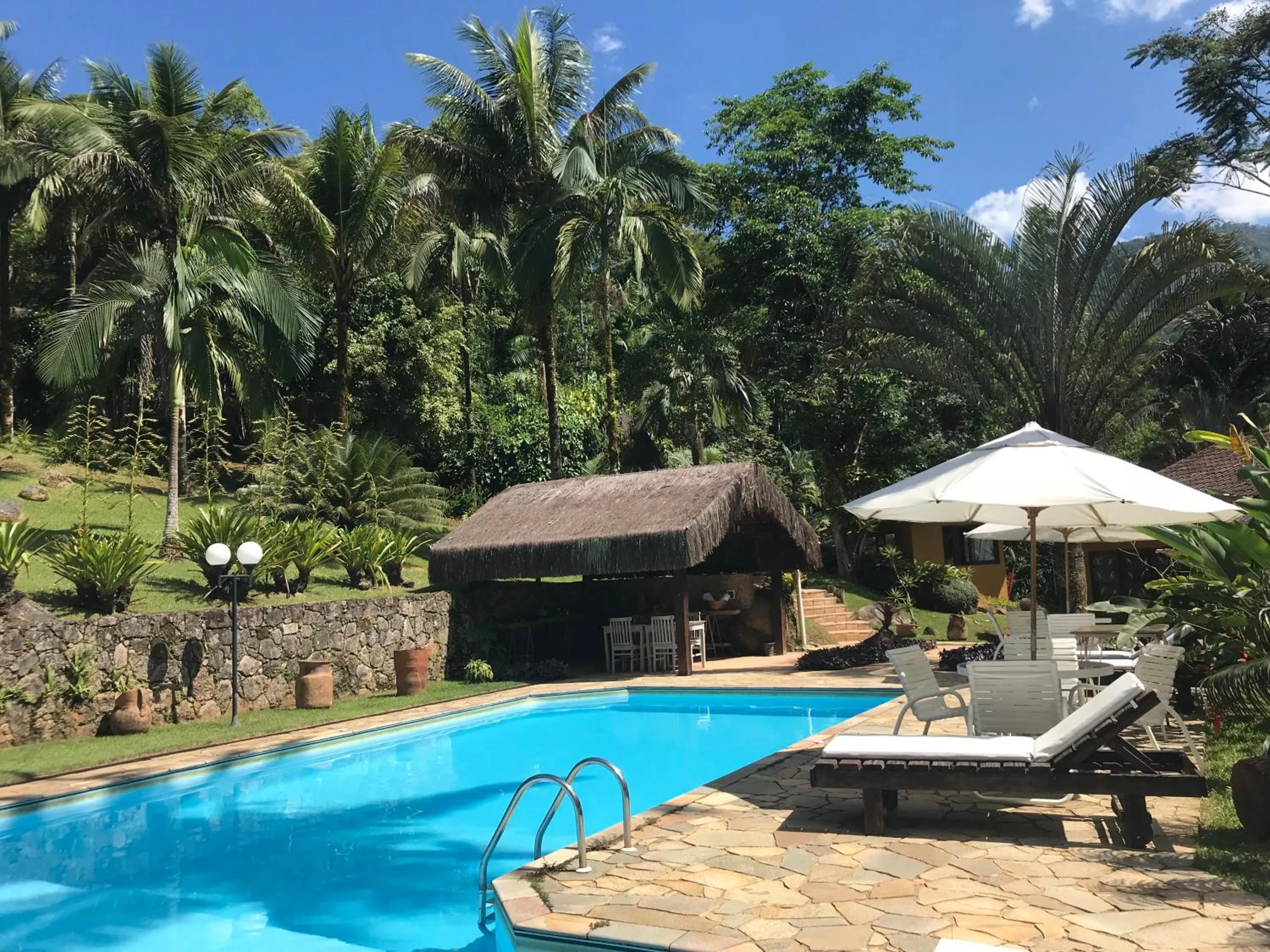 Lounge or bar in Pousada Bromélias