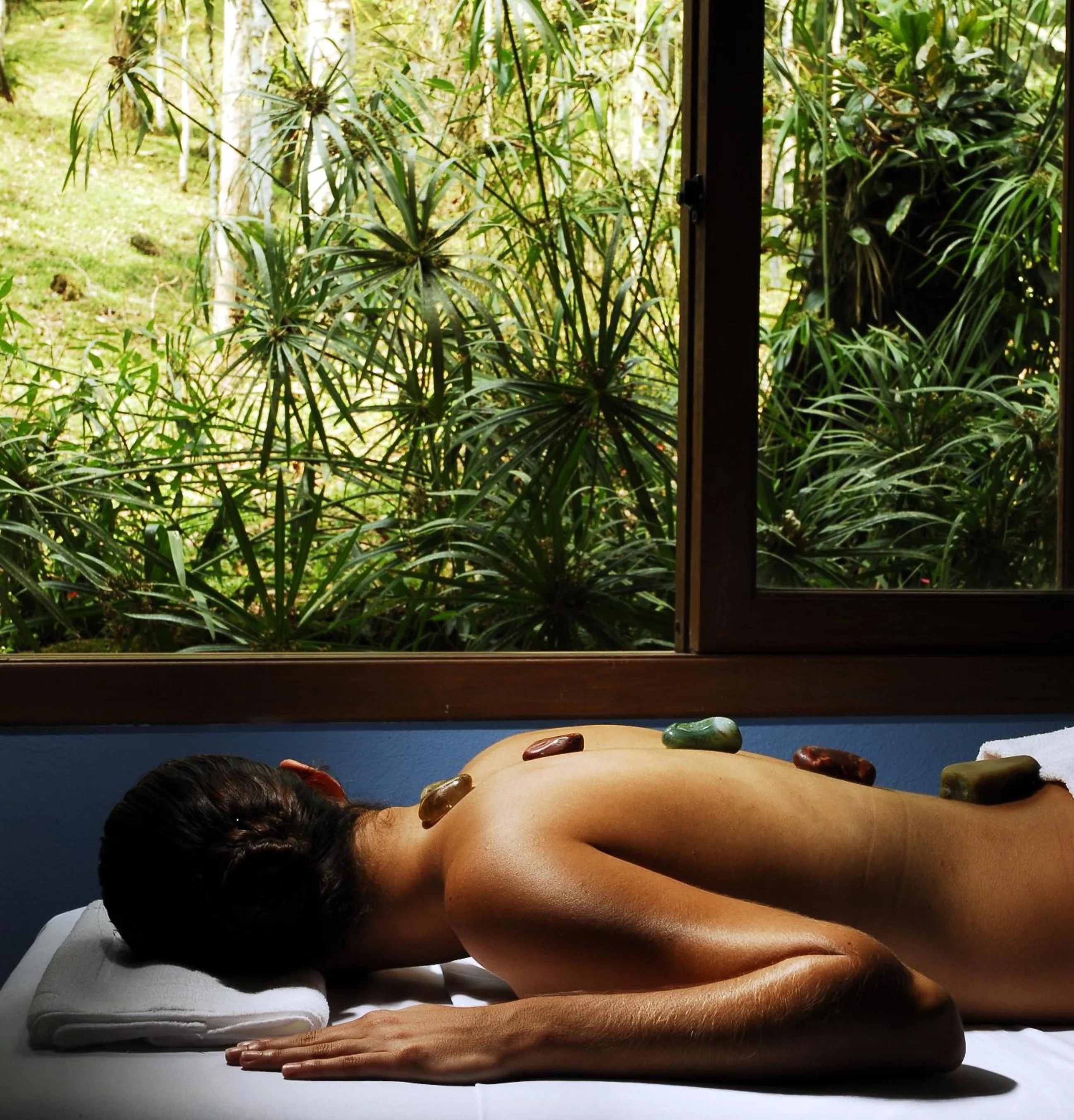 Massage in Pousada Bromélias