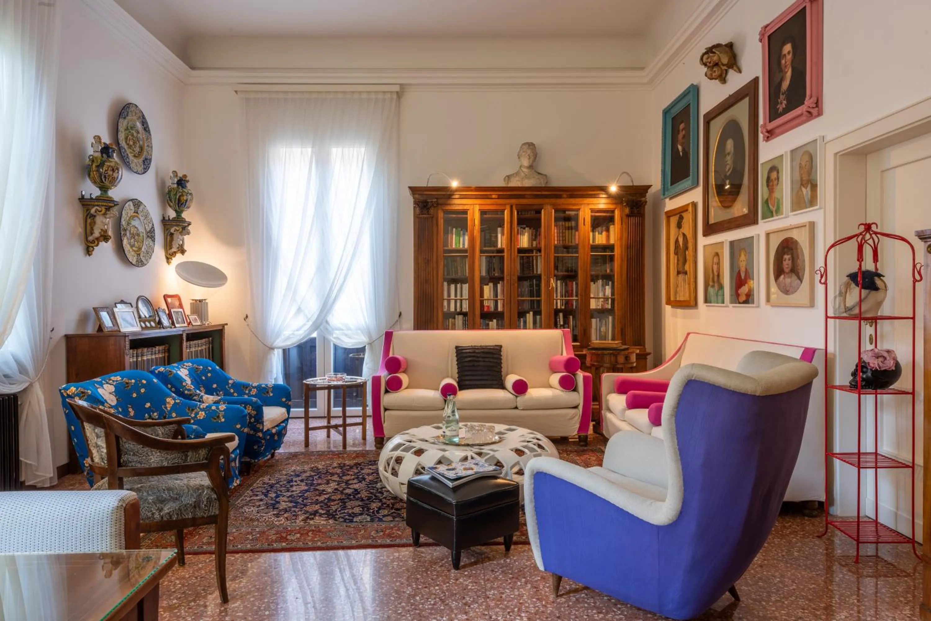 Communal lounge/ TV room in Casa Bertagni