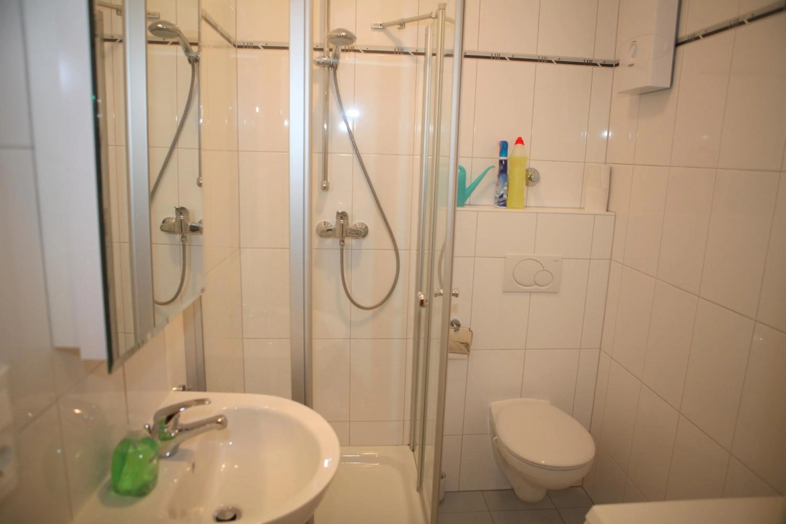 Shower in Bermuda Apartment