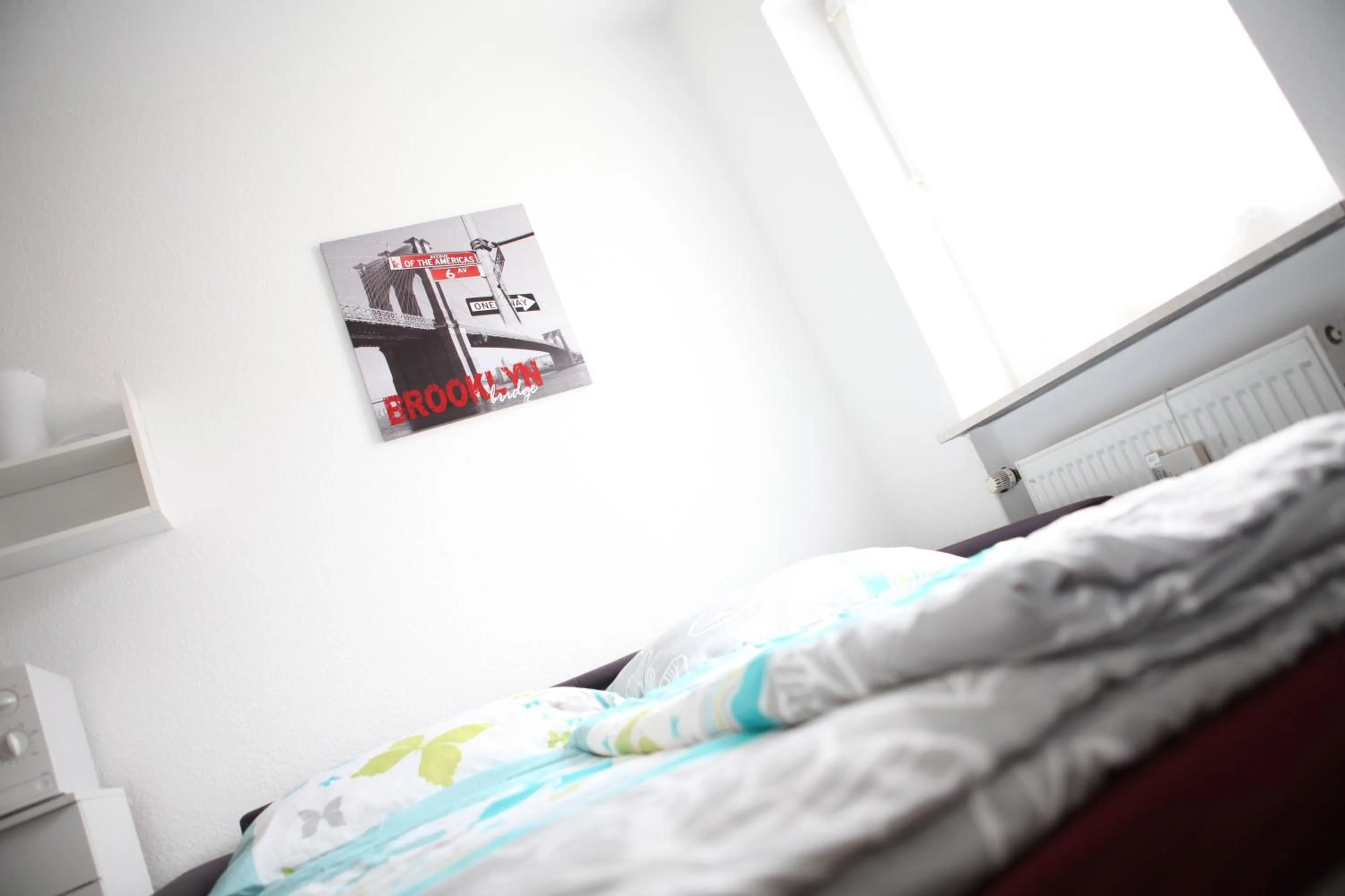 Bedroom, Bed in Bermuda Apartment