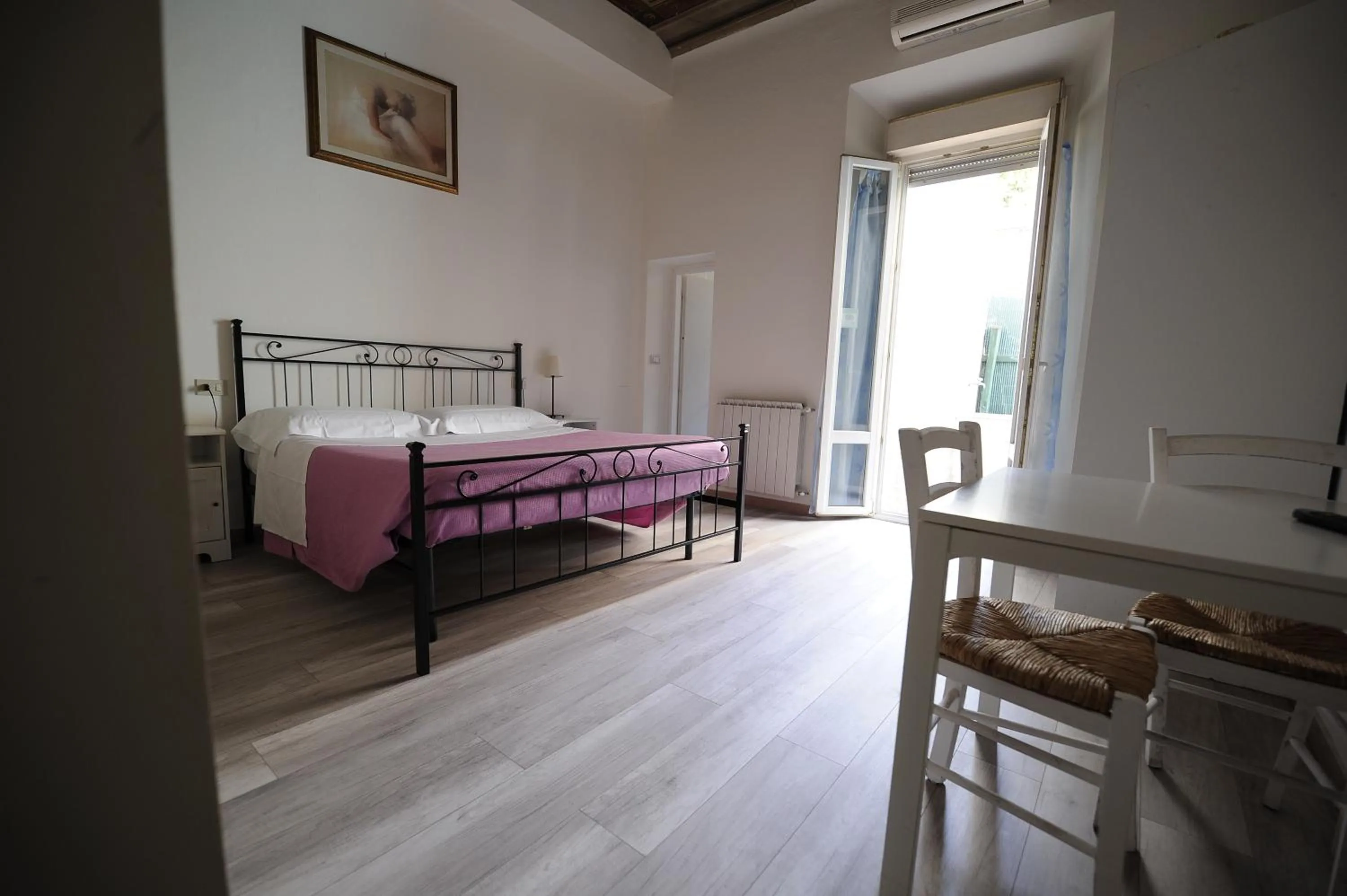 Bed in B&B Porta San Frediano
