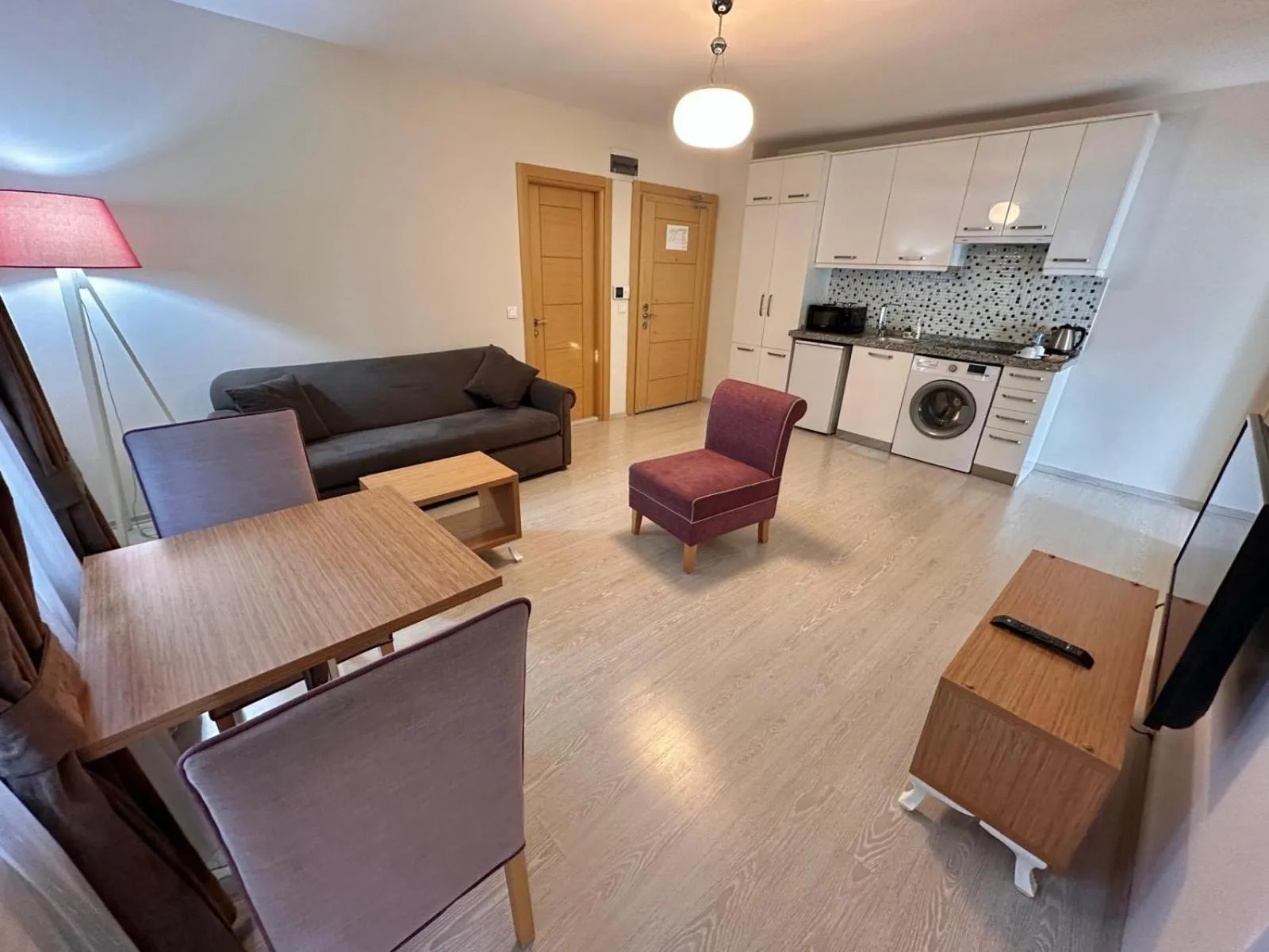 Kitchen or kitchenette in Şeker Apartments