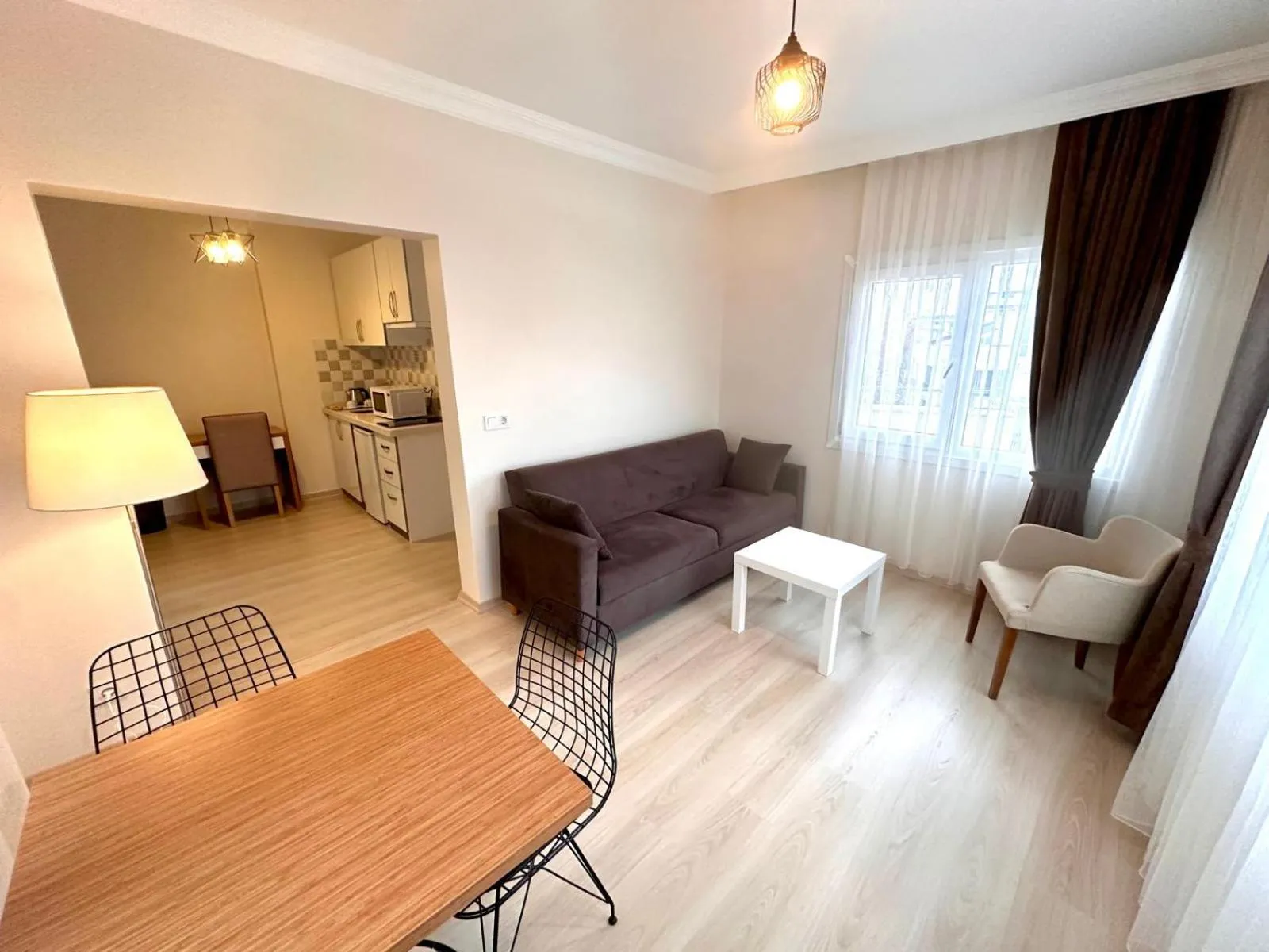 Kitchen or kitchenette in Şeker Apartments