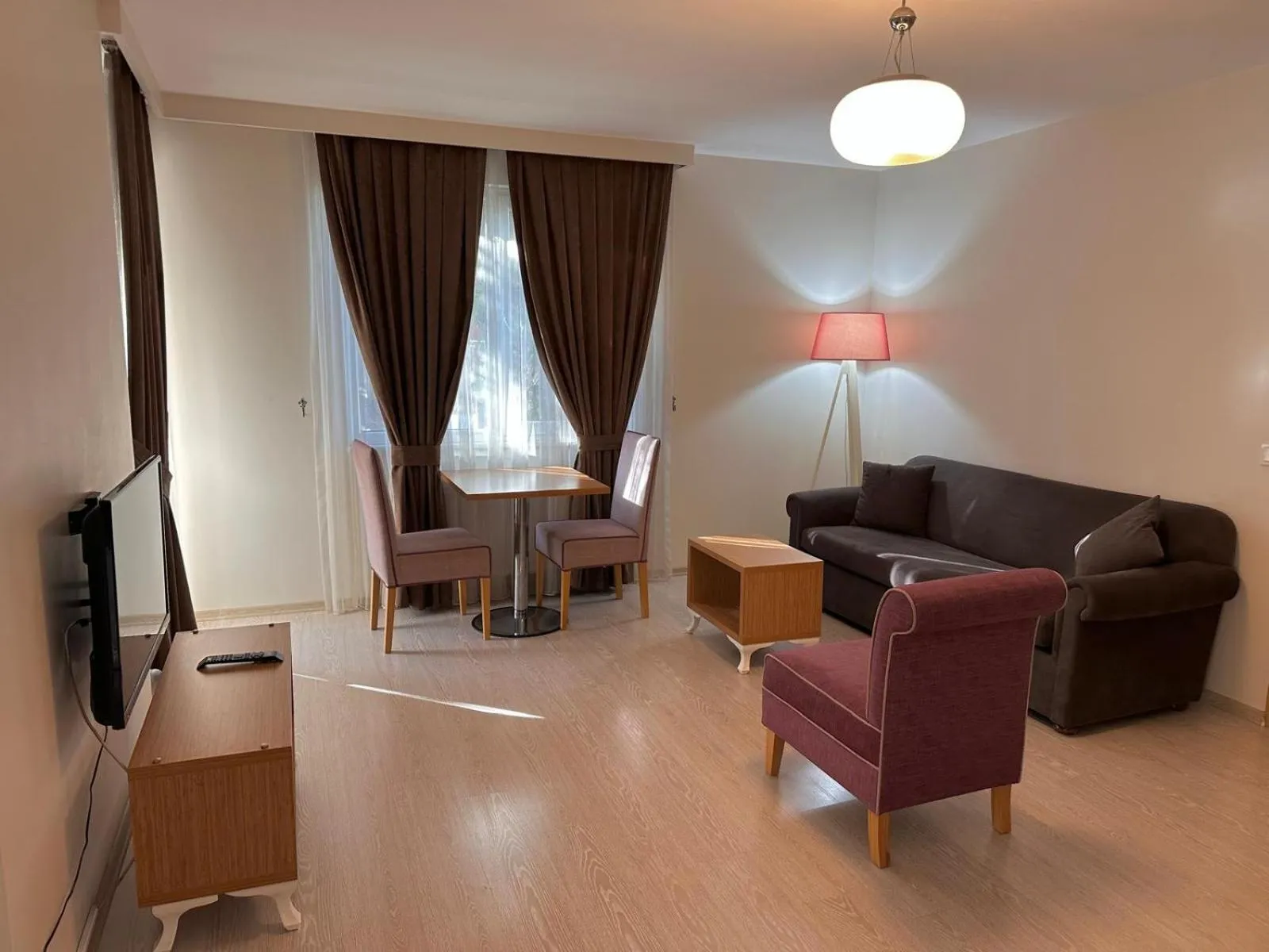 TV and multimedia in Şeker Apartments