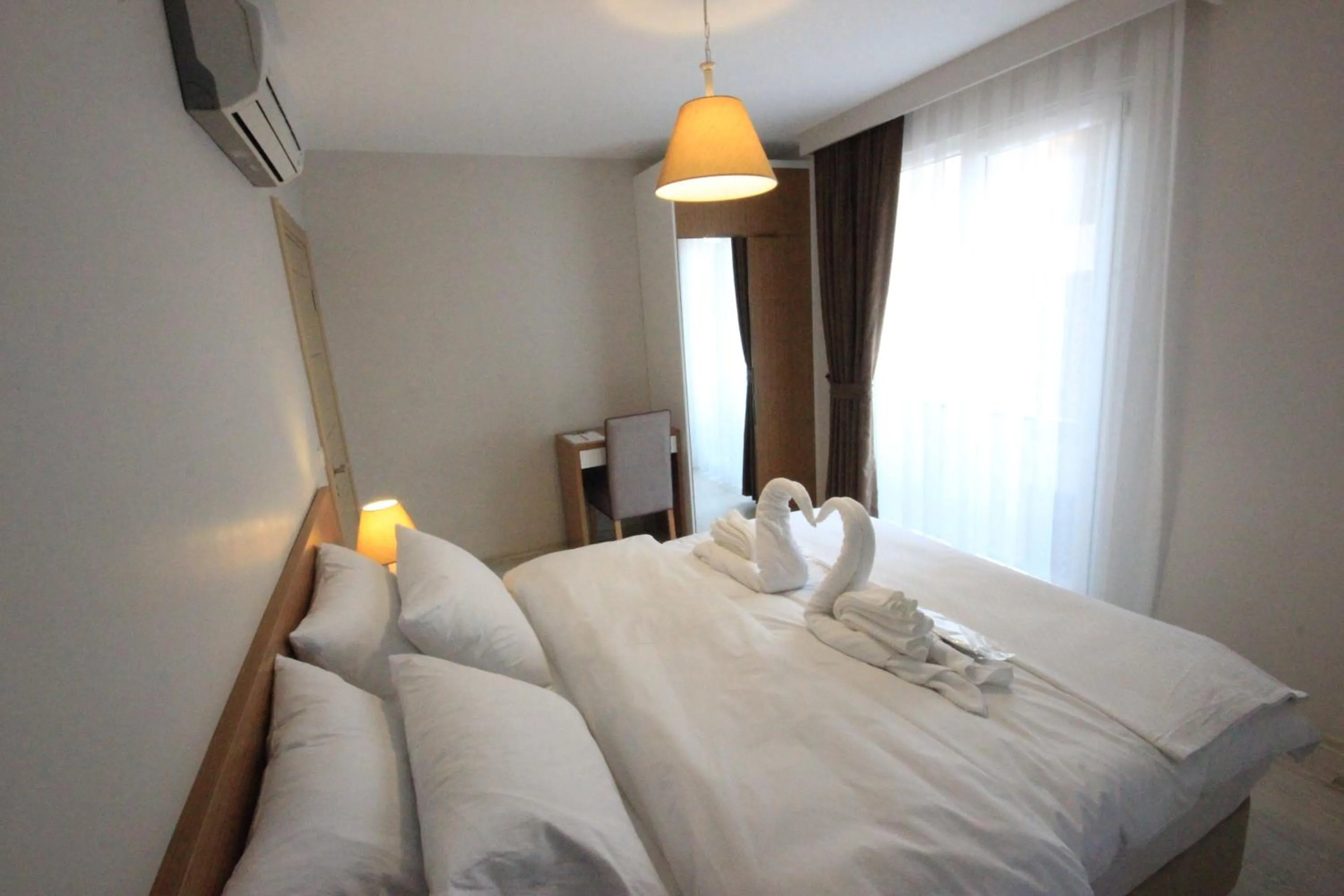 Bedroom, Bed in Şeker Apartments