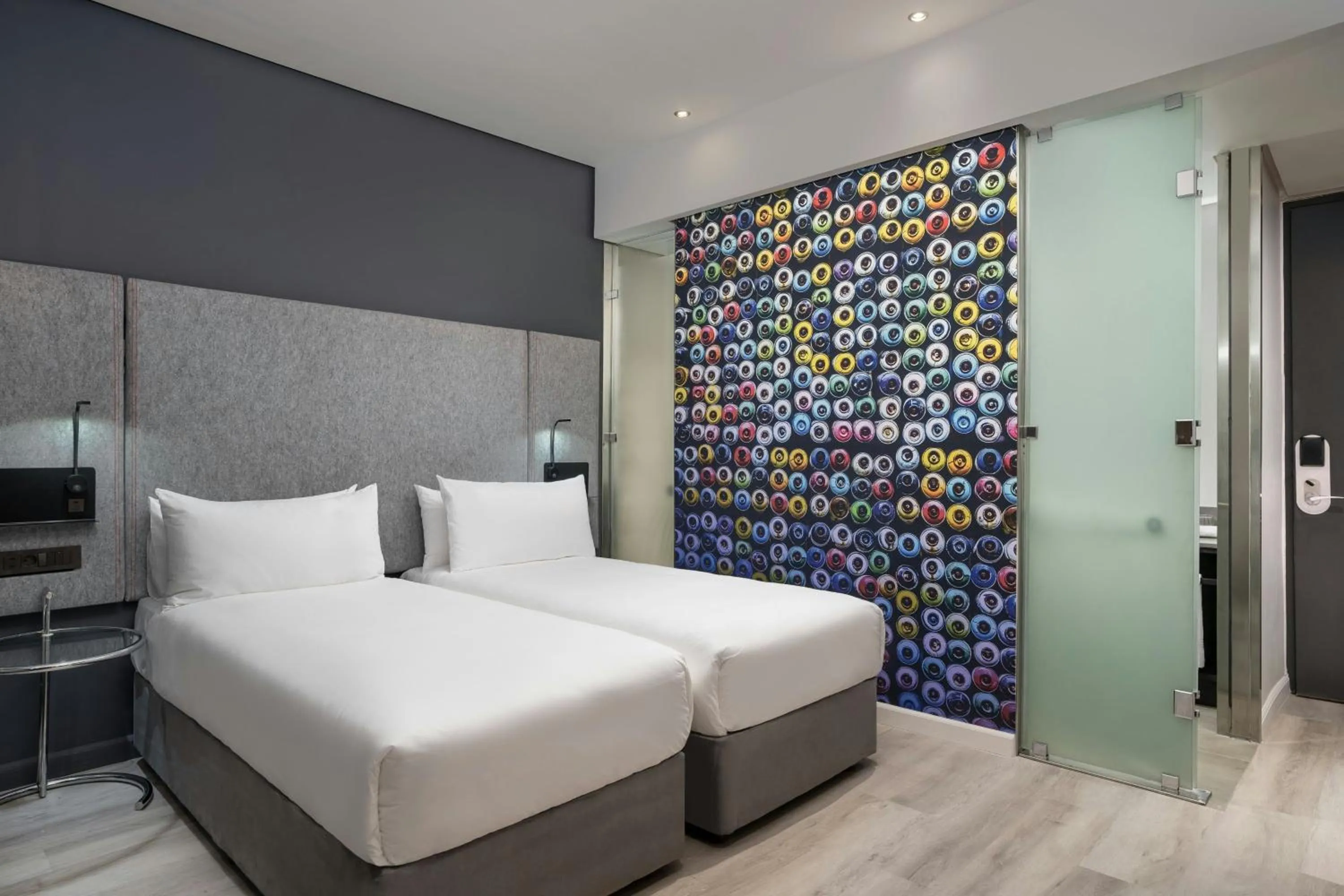 Photo of the whole room, Bed in Protea Hotel Fire & Ice by Marriott Cape Town