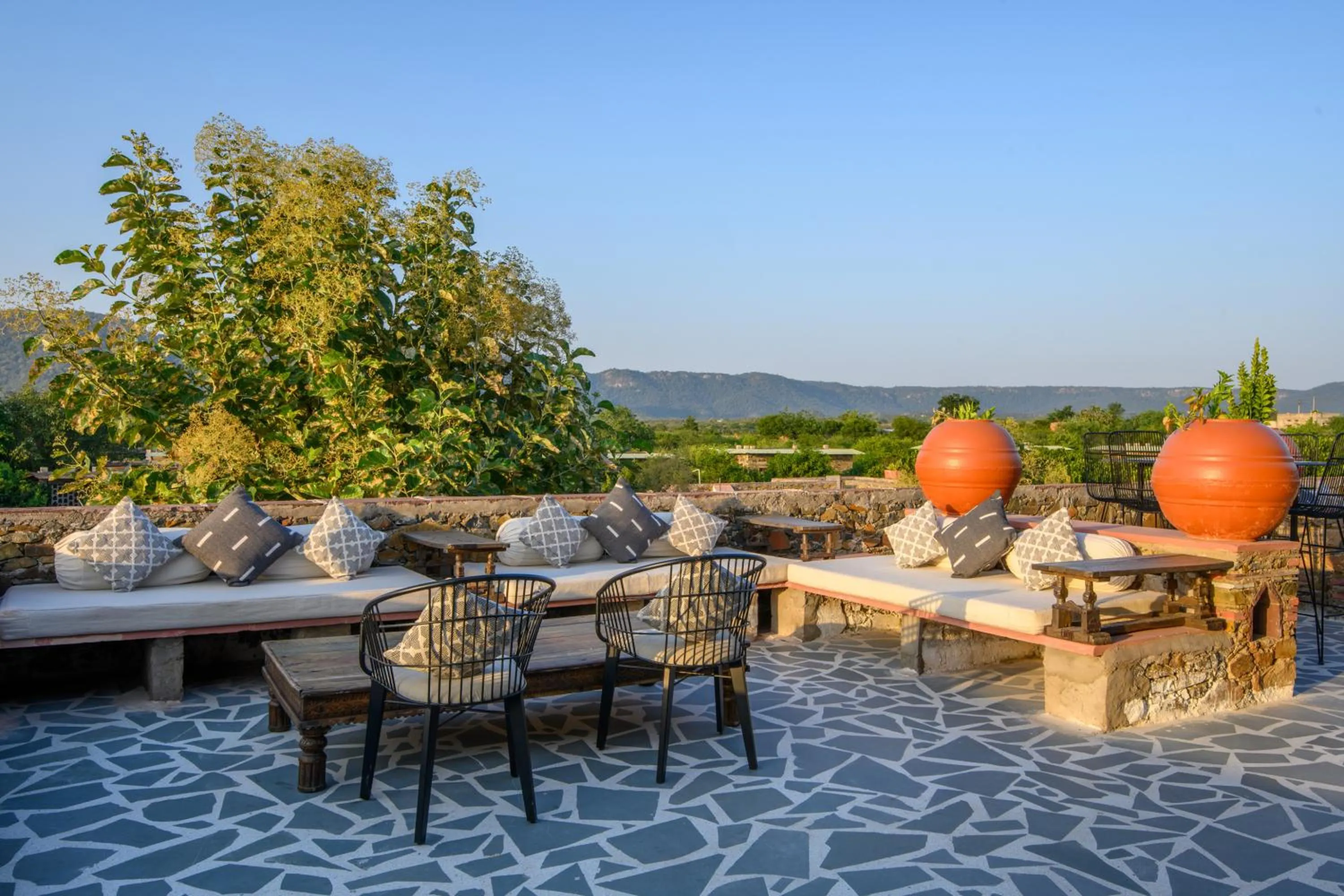 Restaurant/places to eat in Utsav Camp Sariska