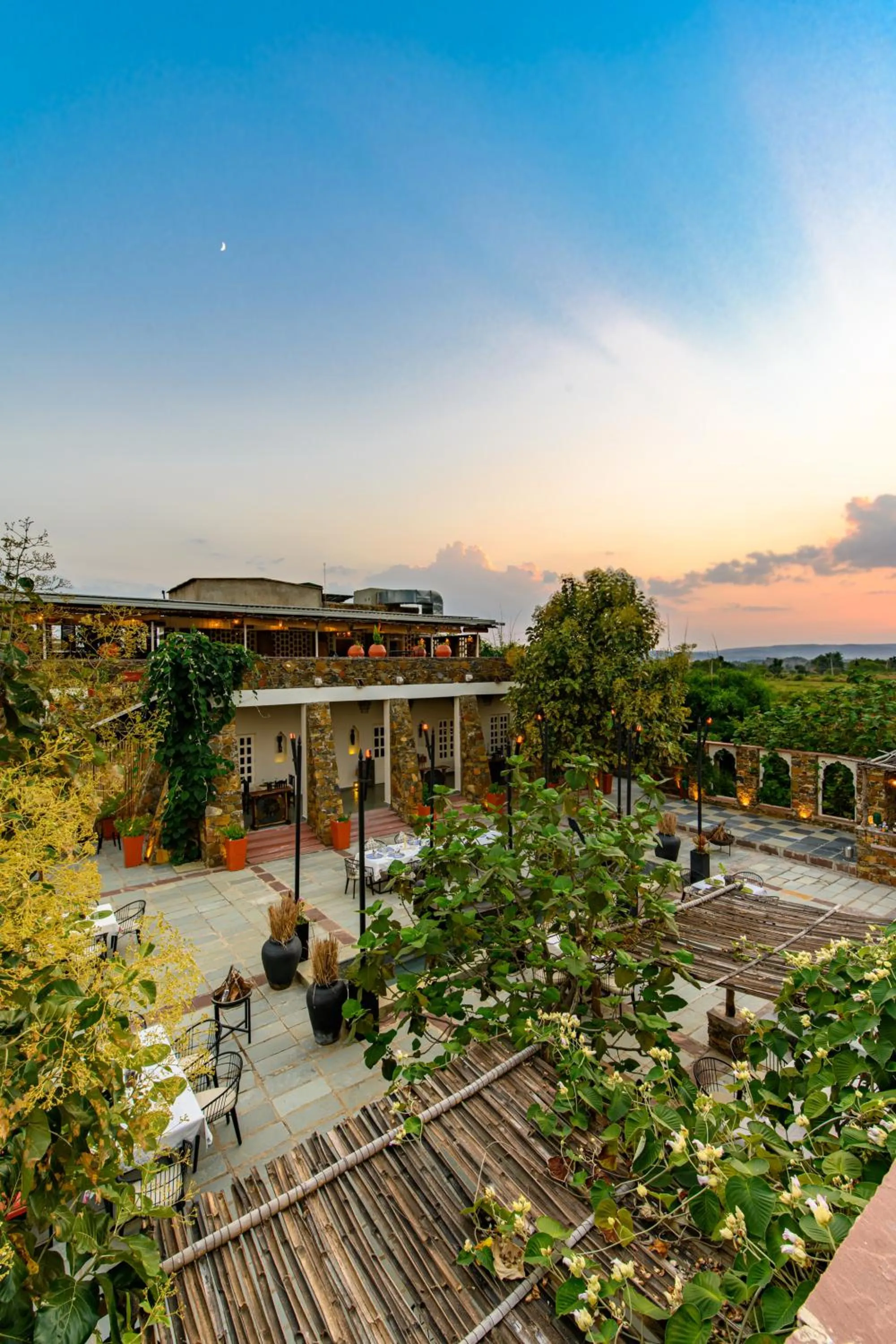 Restaurant/places to eat in Utsav Camp Sariska