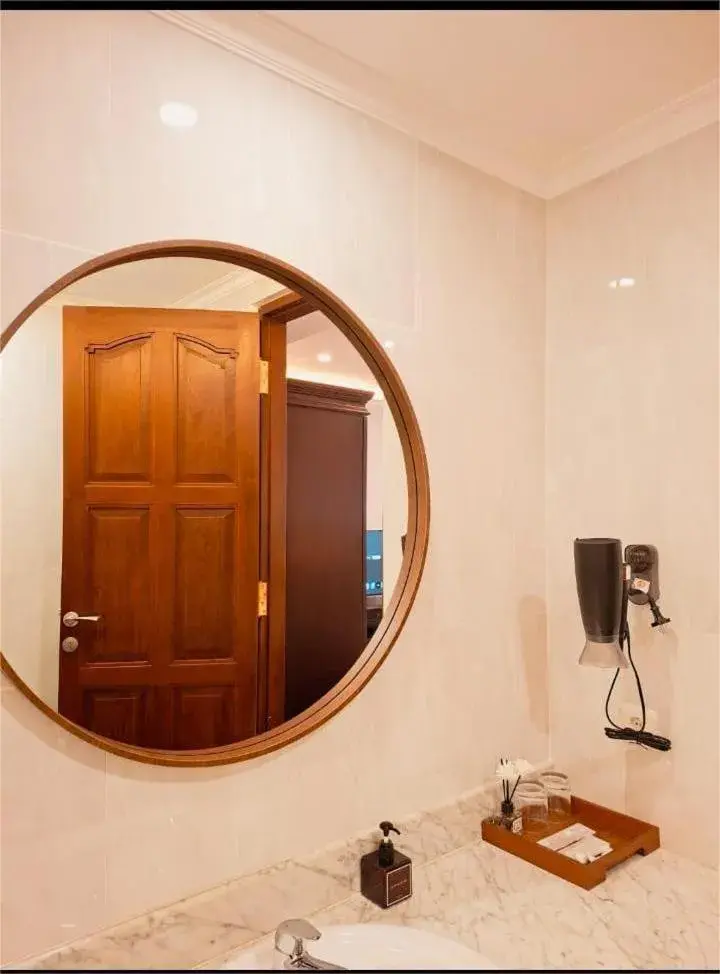 King Suite in Hotel Butik Sawunggaling King Suite in Hotel Butik Sawunggaling