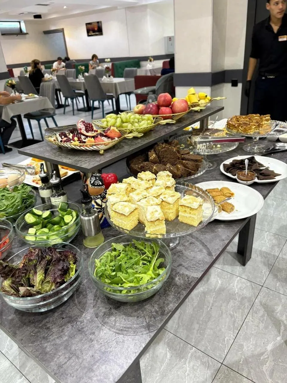 Restaurant/places to eat in Art Royal