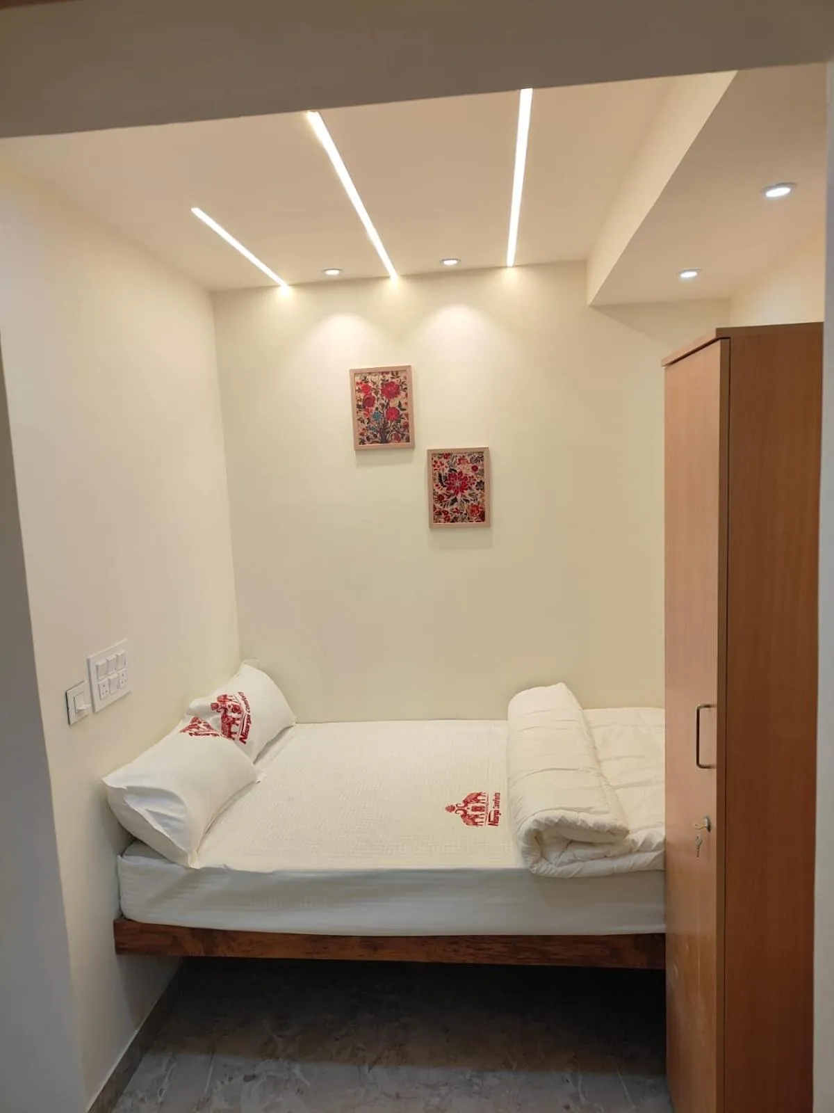 Deluxe Room in Nisarga Comforts