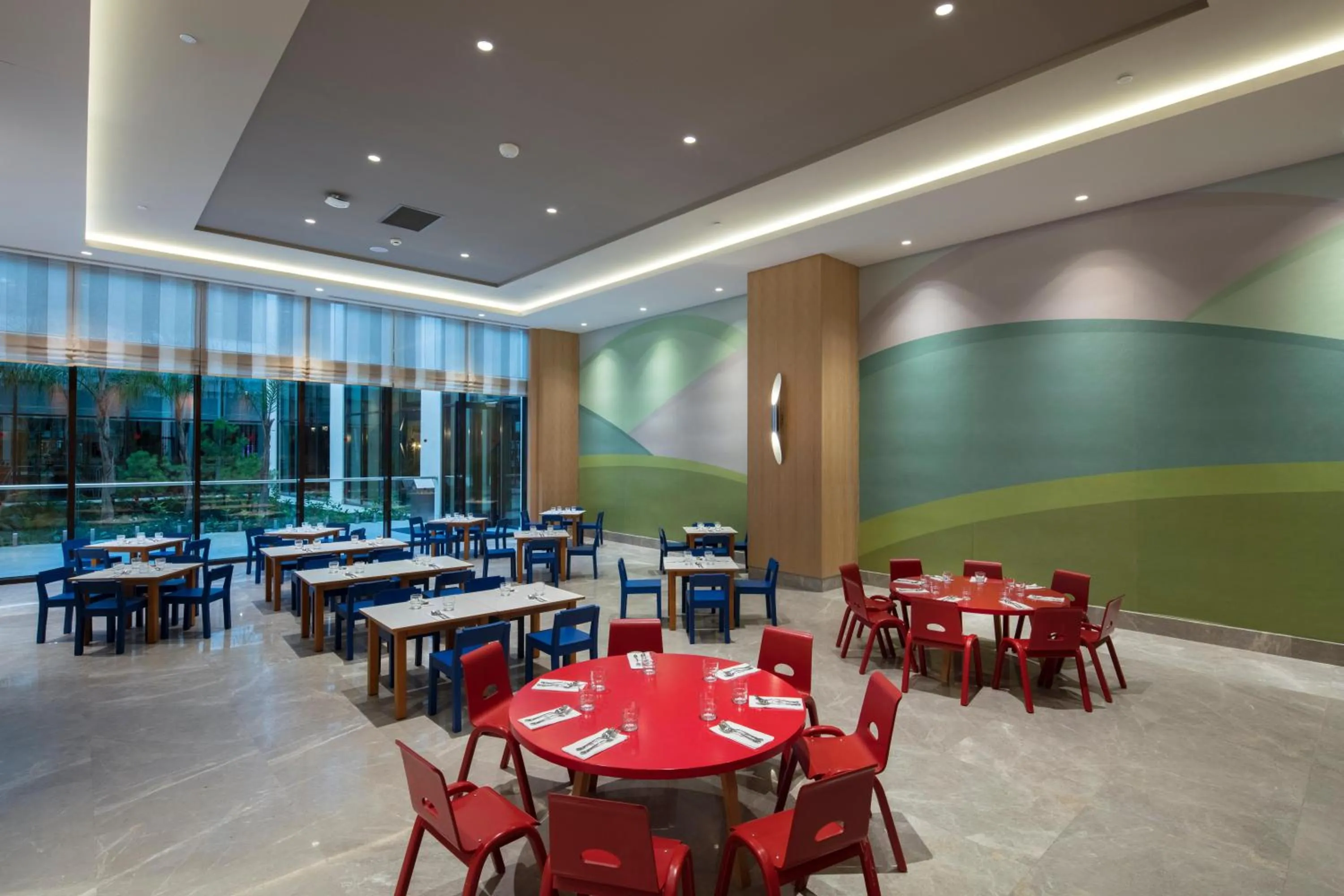 Restaurant/places to eat in Trendy Lara