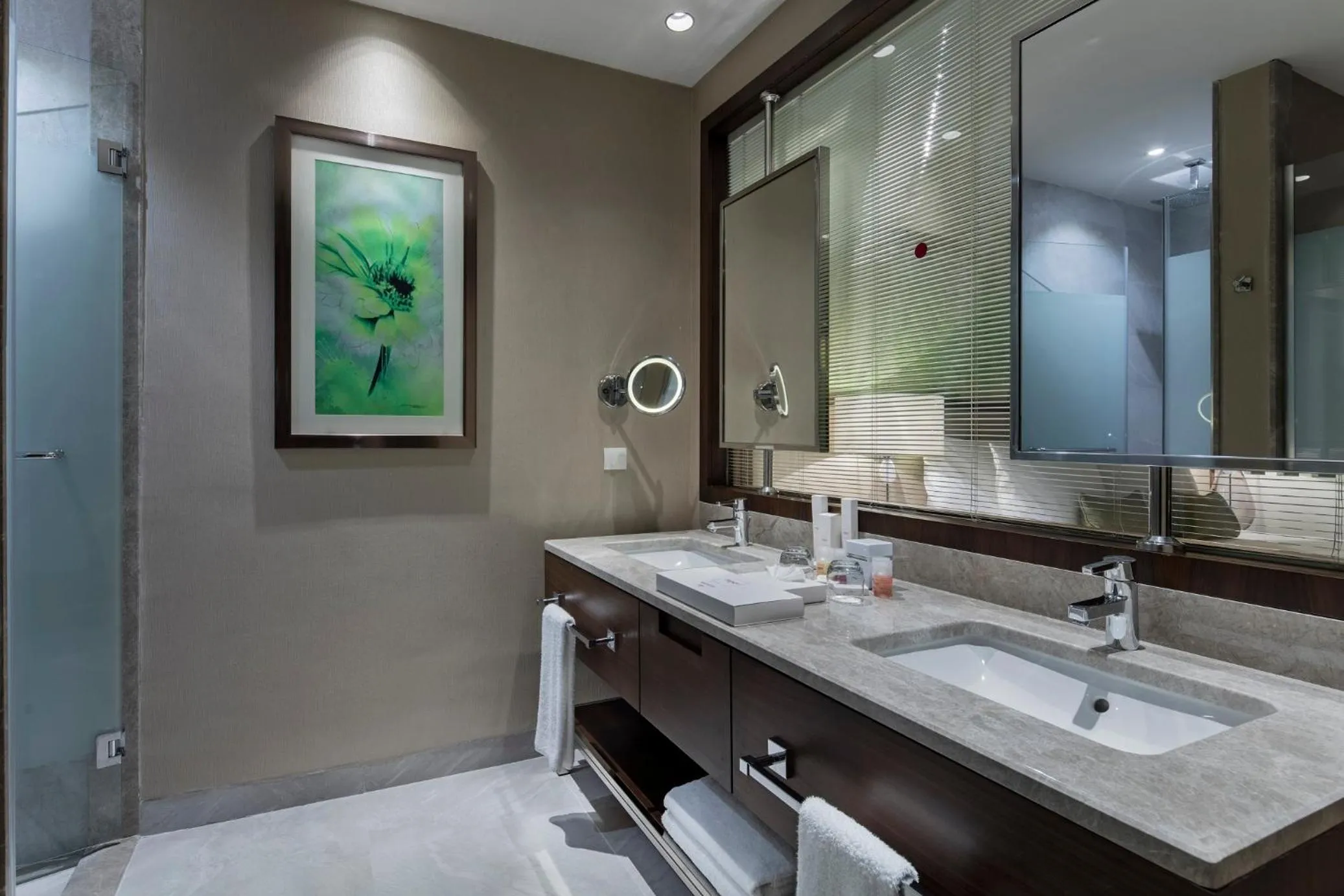 Garden Suite with Pool View / Garden view in Trendy Lara