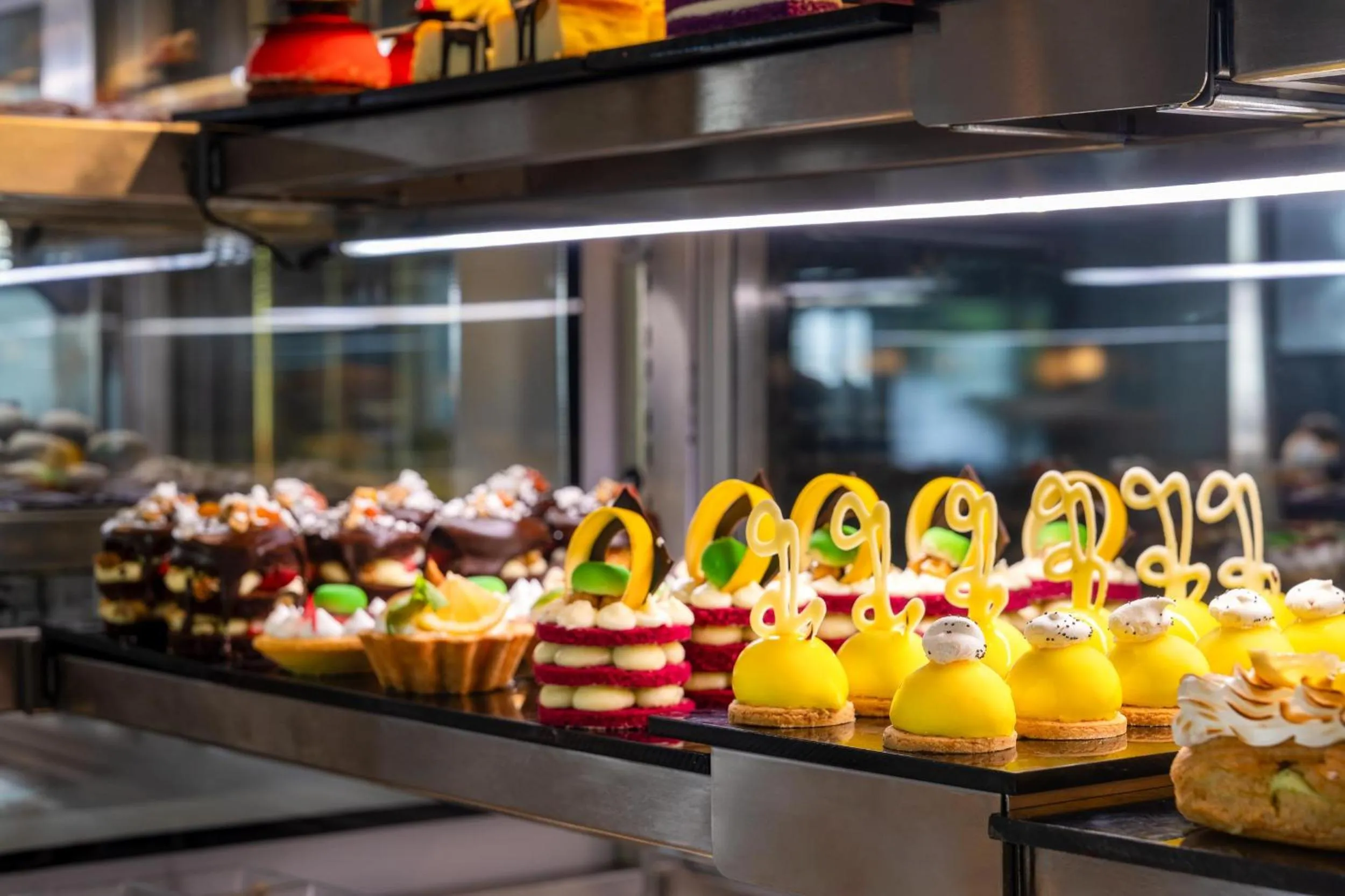 Restaurant/places to eat in Trendy Lara