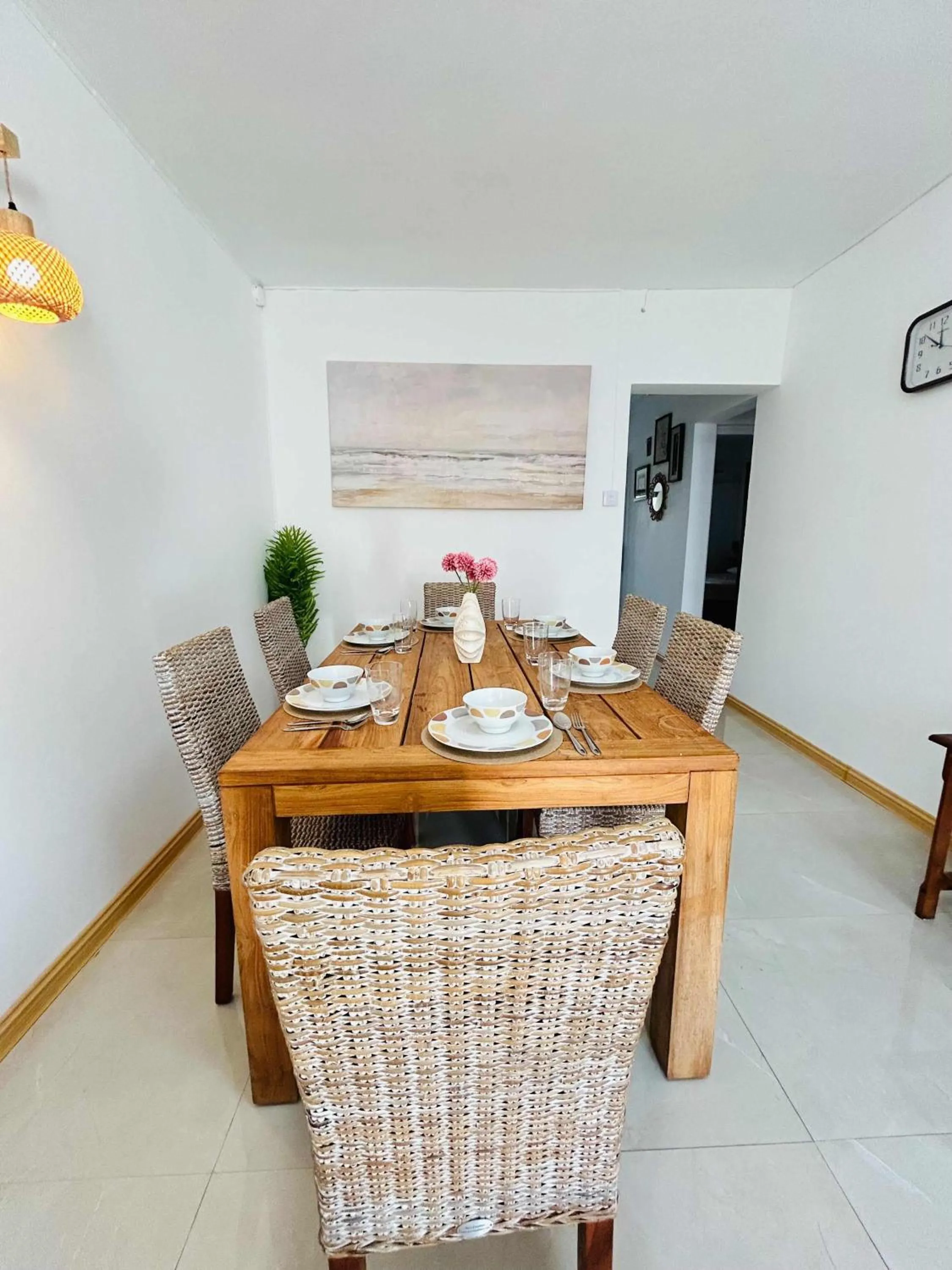 Cozy Apt, 5 Min Walk to Beach - LF7