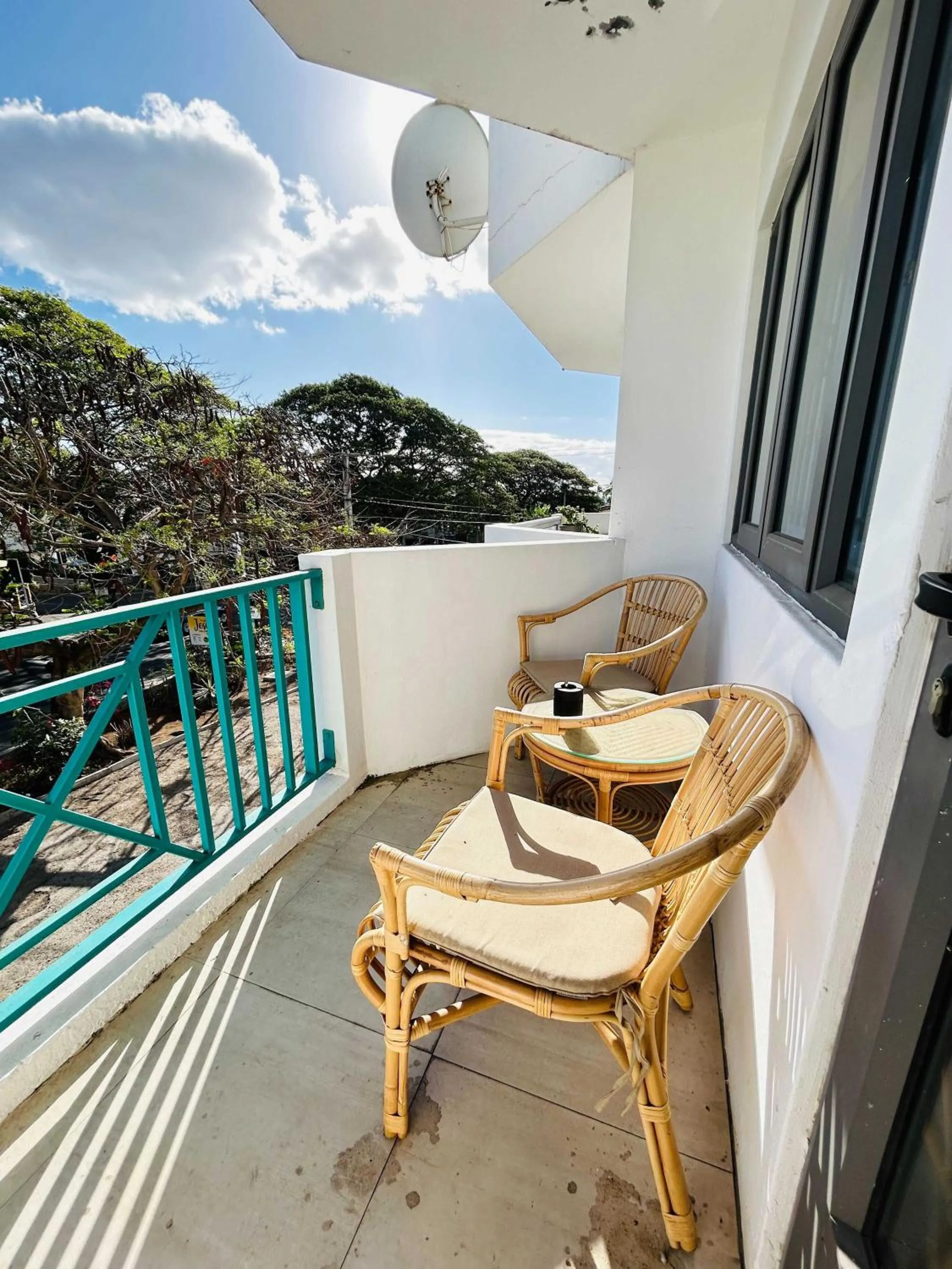 Cozy Apt, 5 Min Walk to Beach - LF7