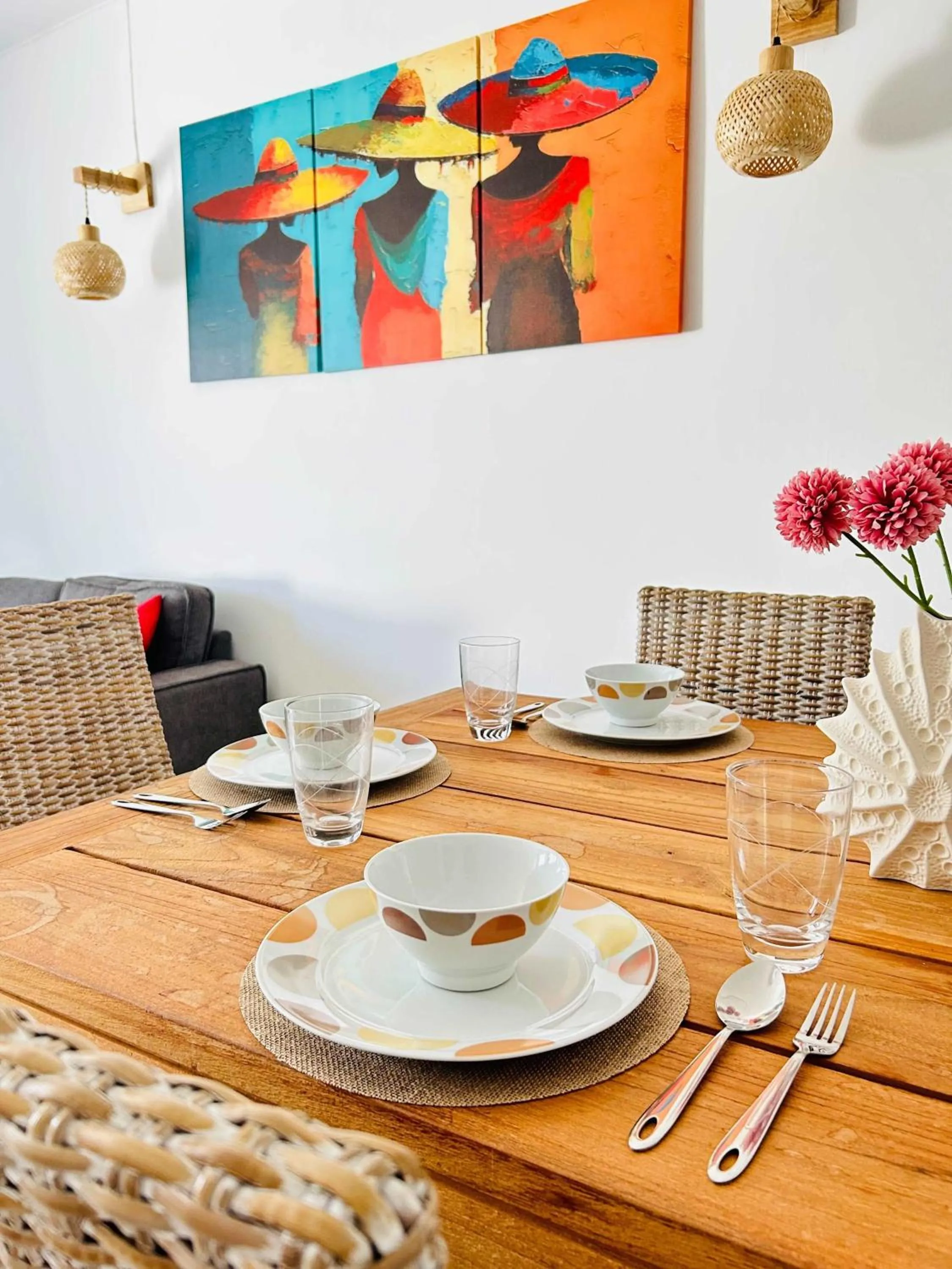 Cozy Apt, 5 Min Walk to Beach - LF7