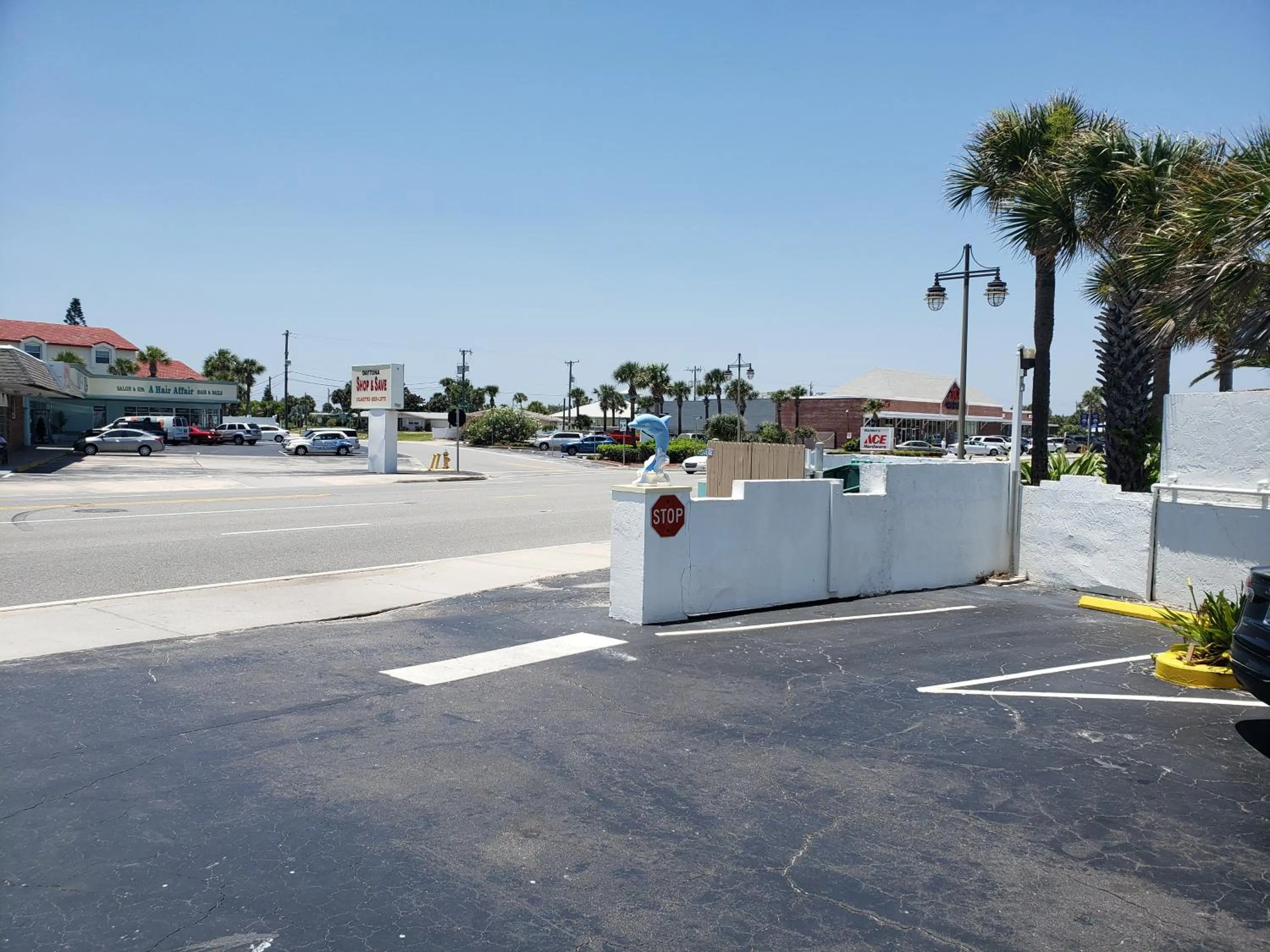 Neighbourhood in SeaScape Inn - Daytona Beach Shores