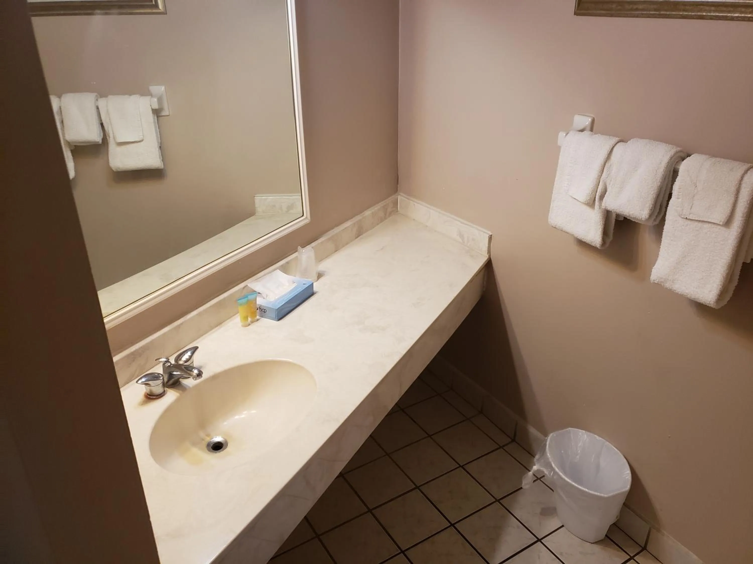 Toilet in SeaScape Inn - Daytona Beach Shores