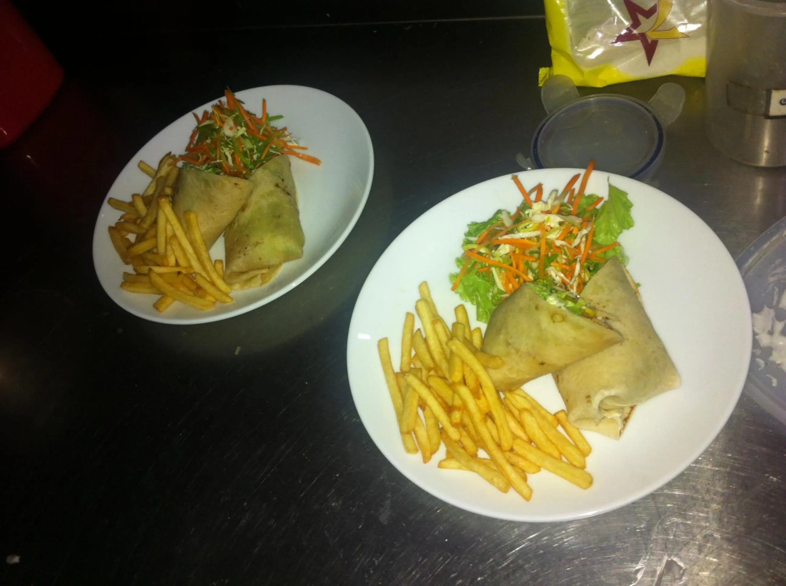 Food and drinks in Nethmi Homestay & family Restaurant