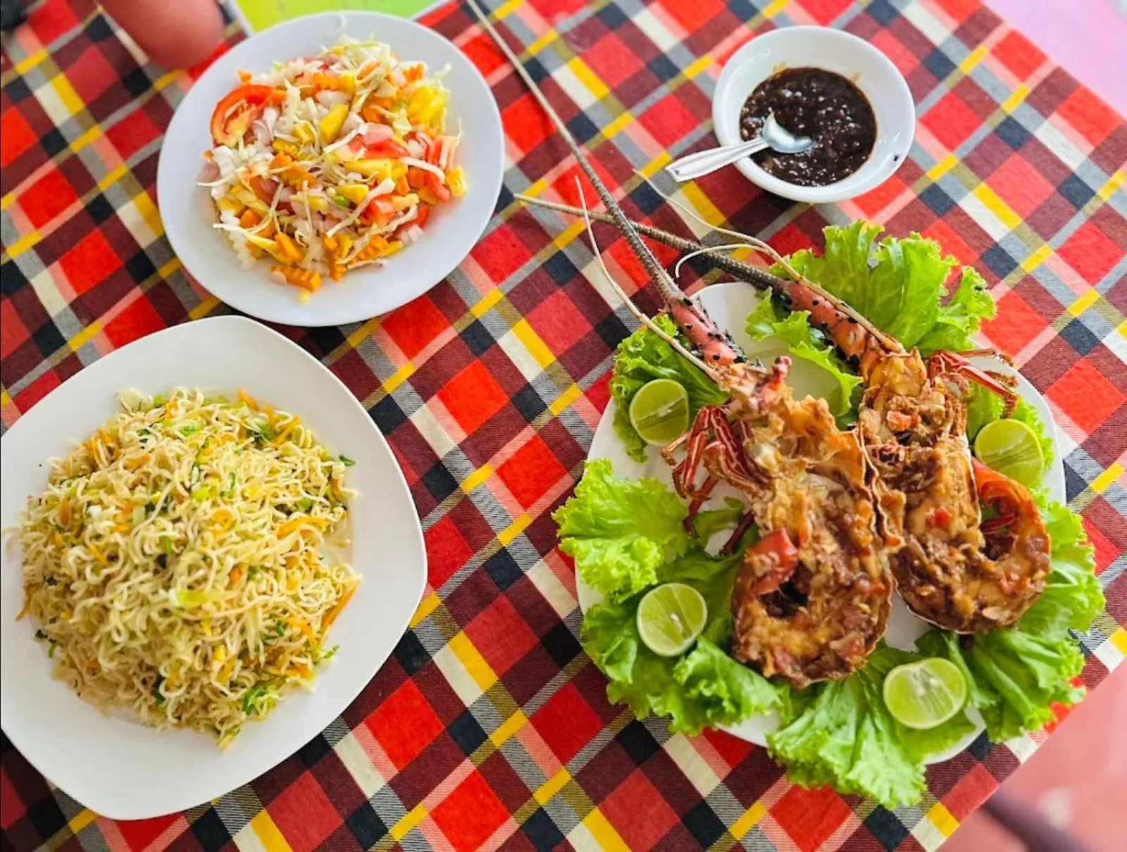 Food and drinks in Nethmi Homestay & family Restaurant