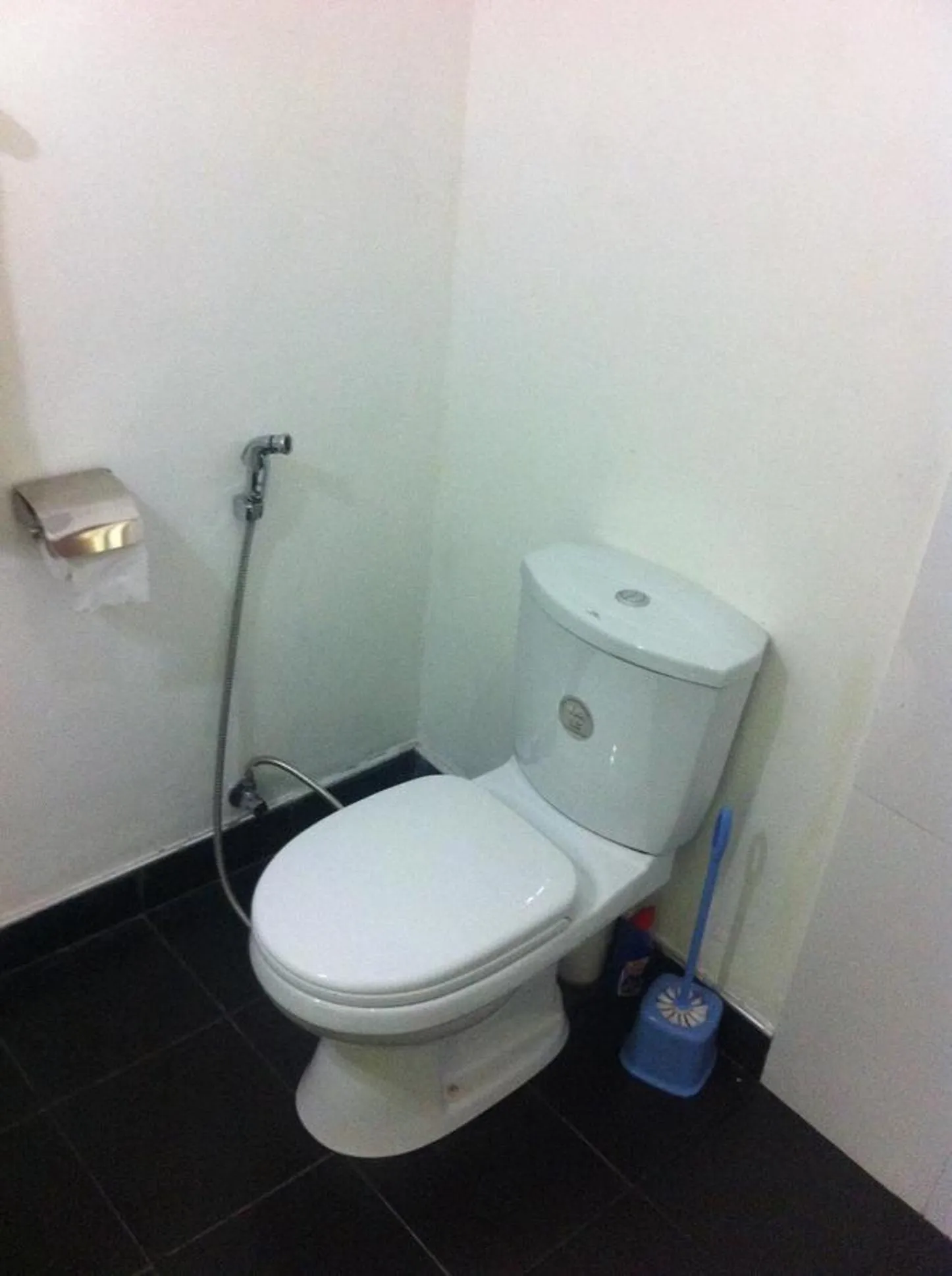 Toilet in Nethmi Homestay & family Restaurant