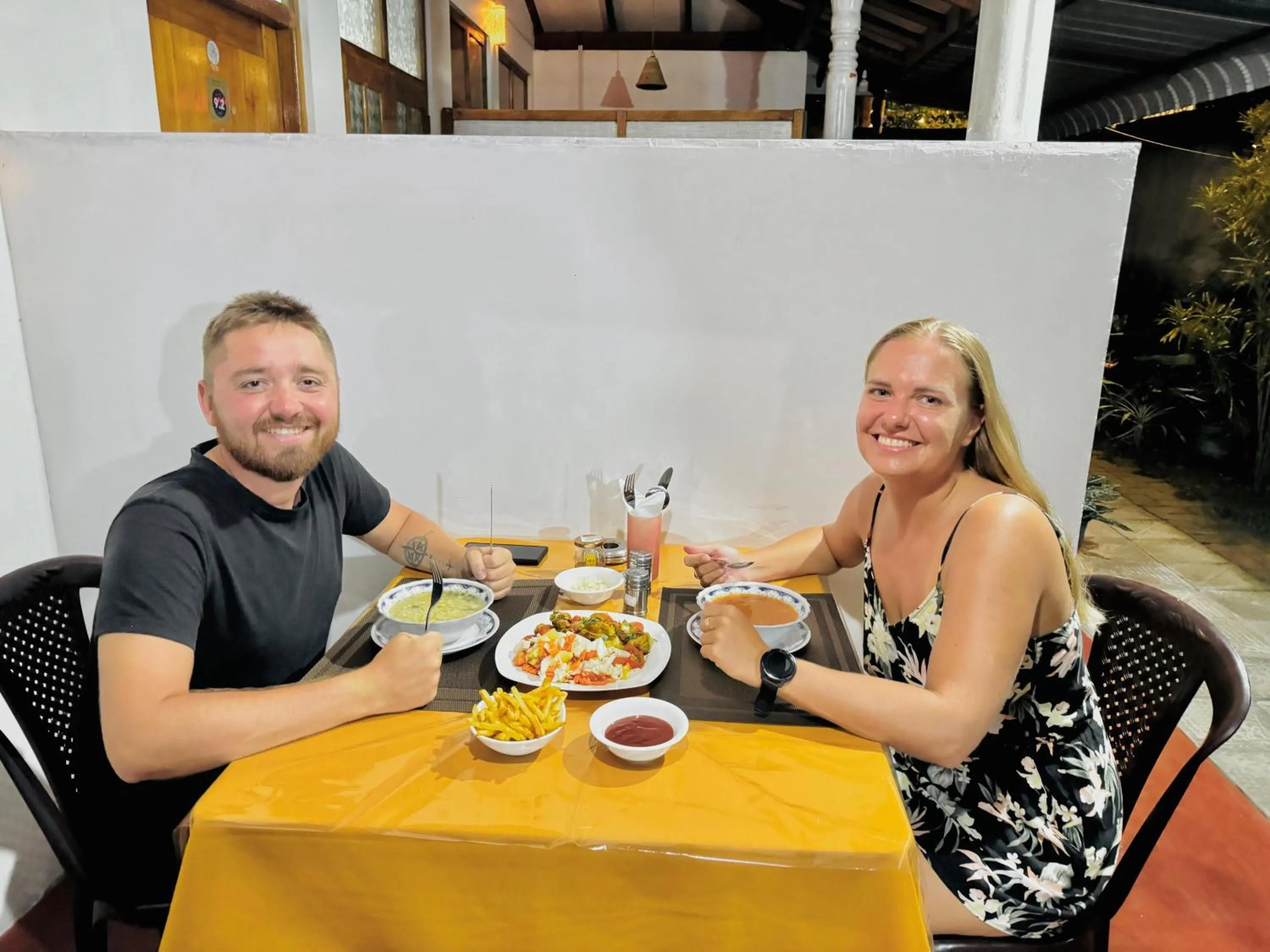 Restaurant/places to eat in Nethmi Homestay & family Restaurant