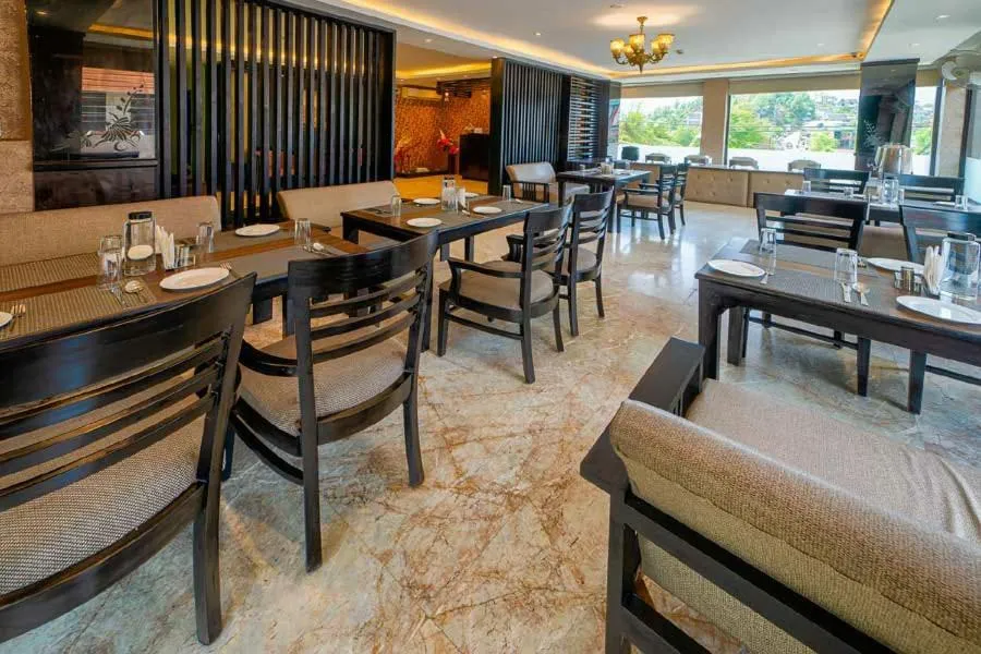 Restaurant/places to eat in Kamal Residency