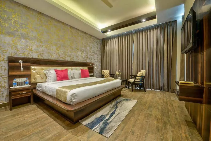 Bed in Kamal Residency