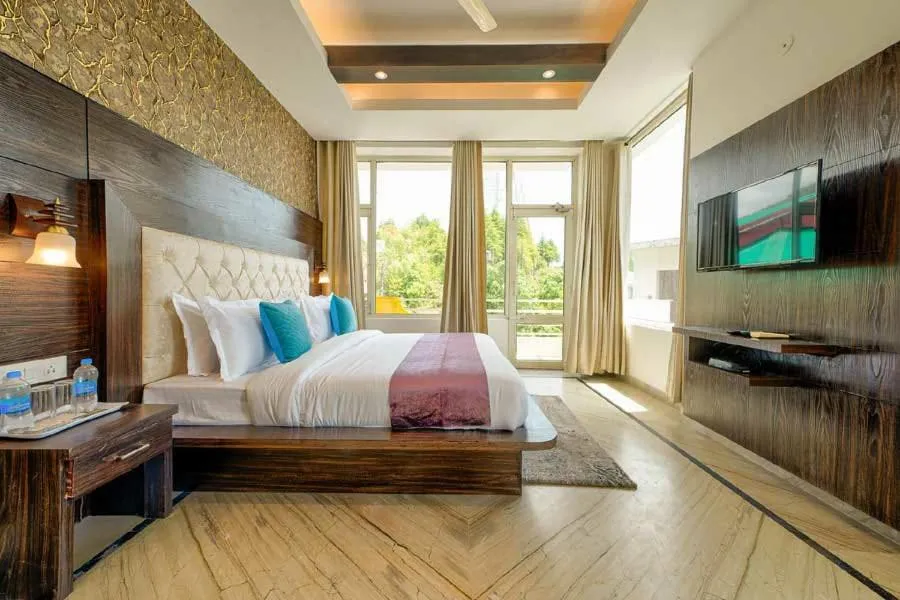 Bed in Kamal Residency