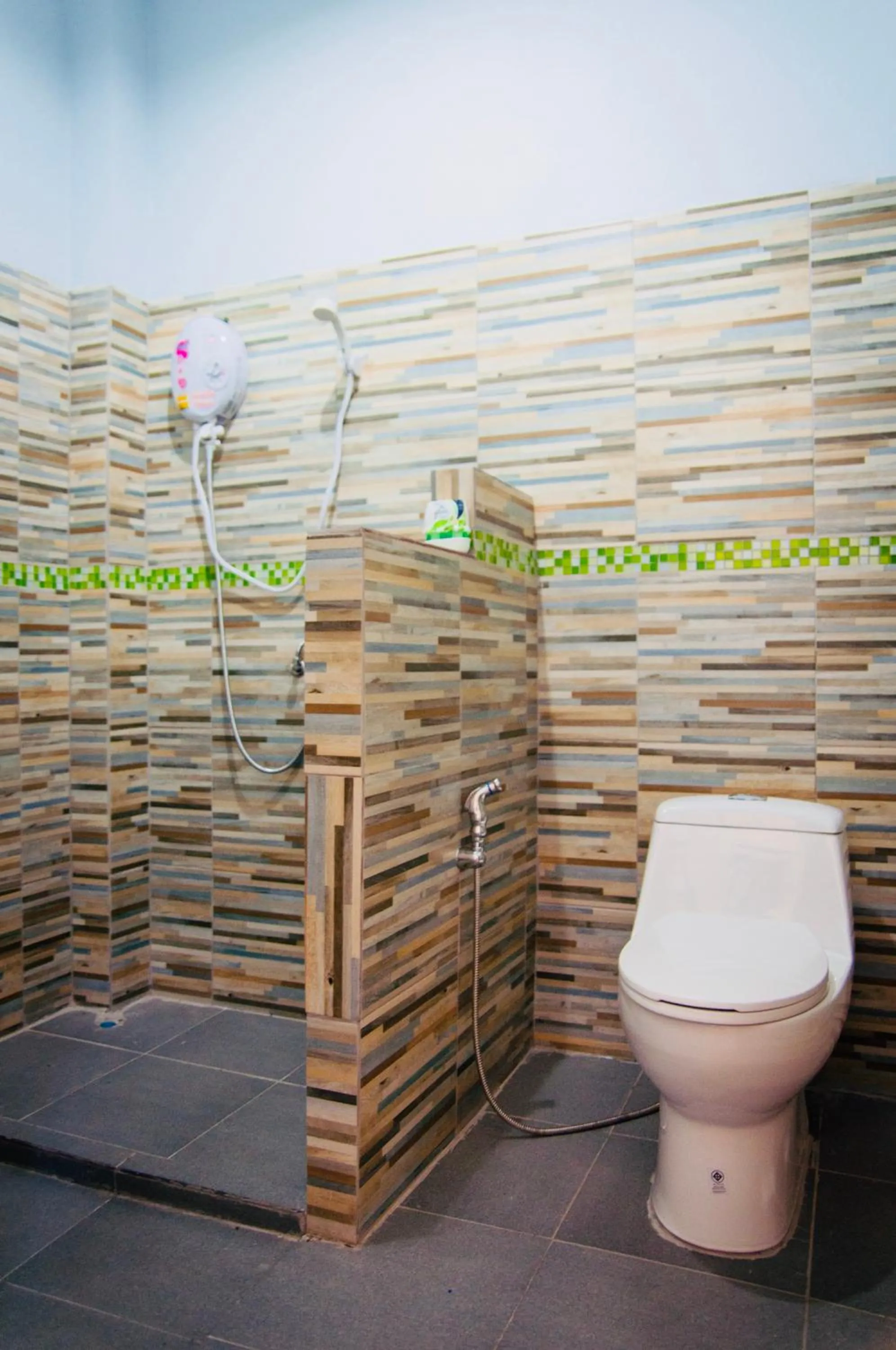 Shower in Kiri Tawan