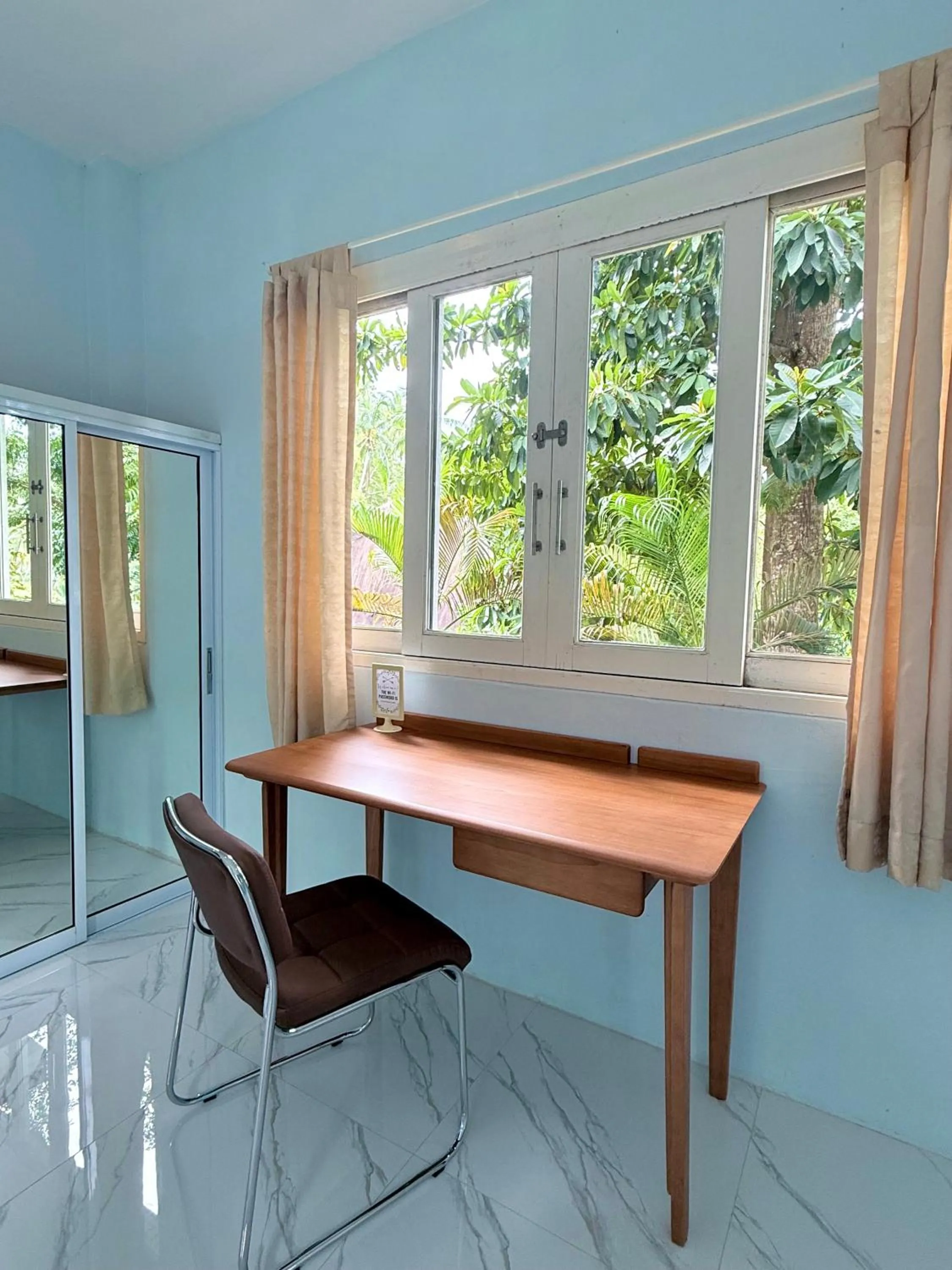 Seating area in Kiri Tawan