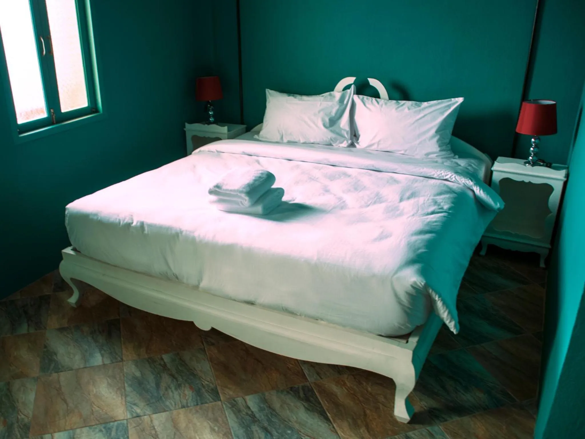 Shower, Bed in Casacool Hotel