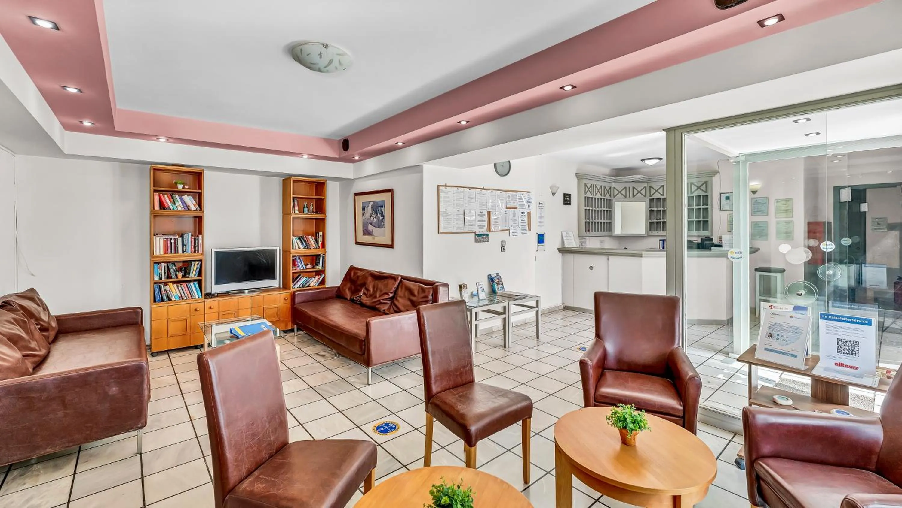 Lobby or reception in Marilisa Hotel