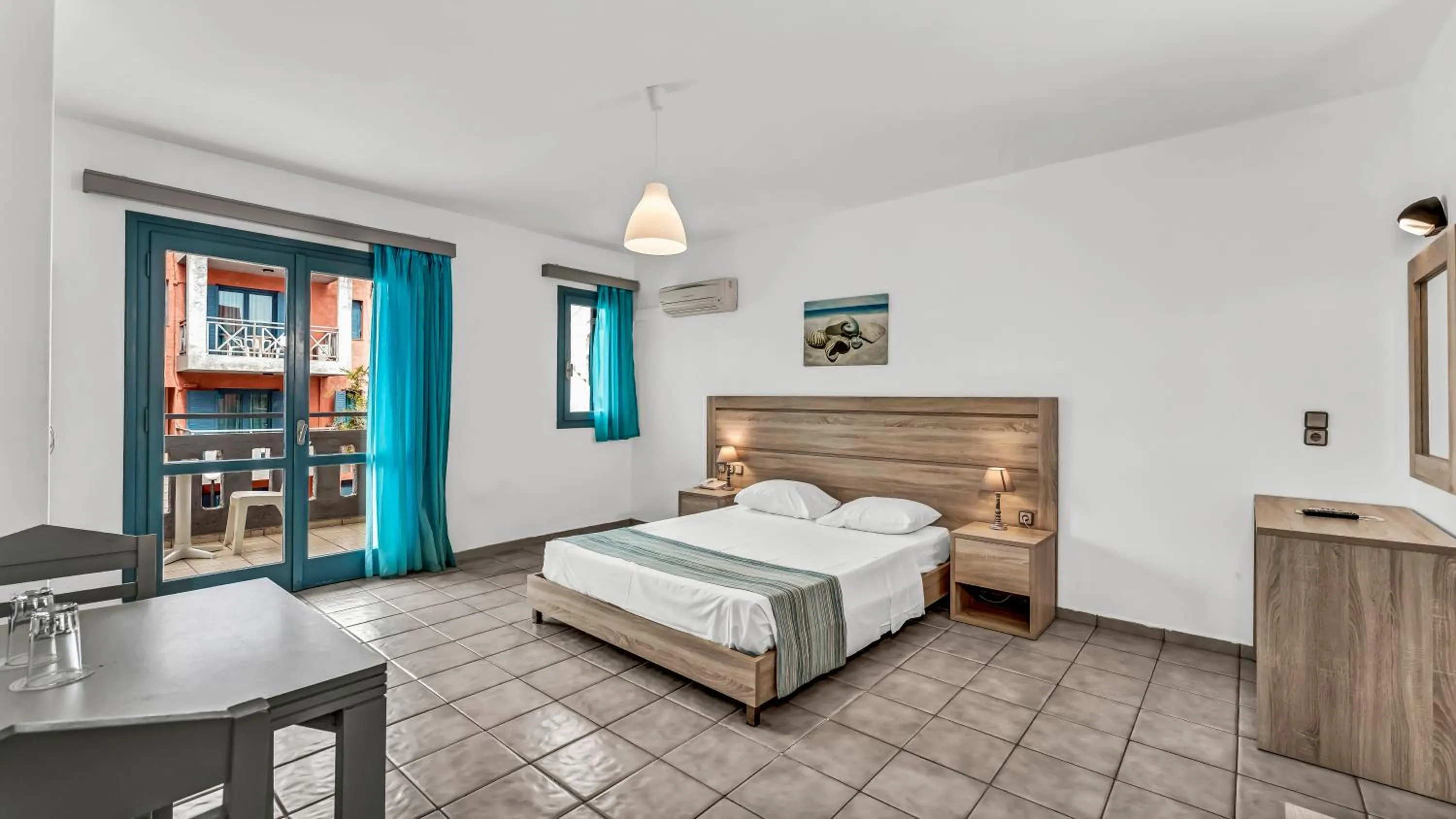 Bed in Marilisa Hotel