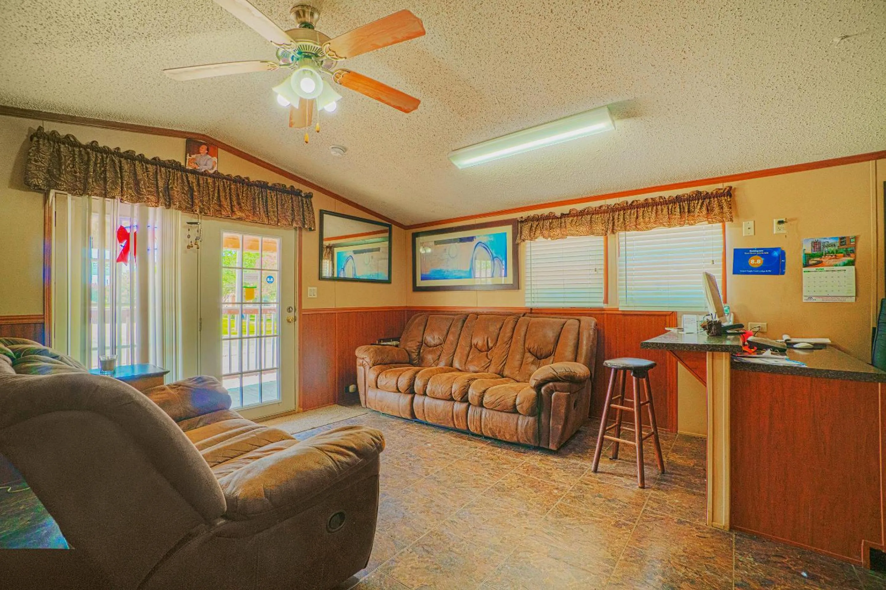 Lobby or reception in Grand Eagle Ford Lodge & RV Park