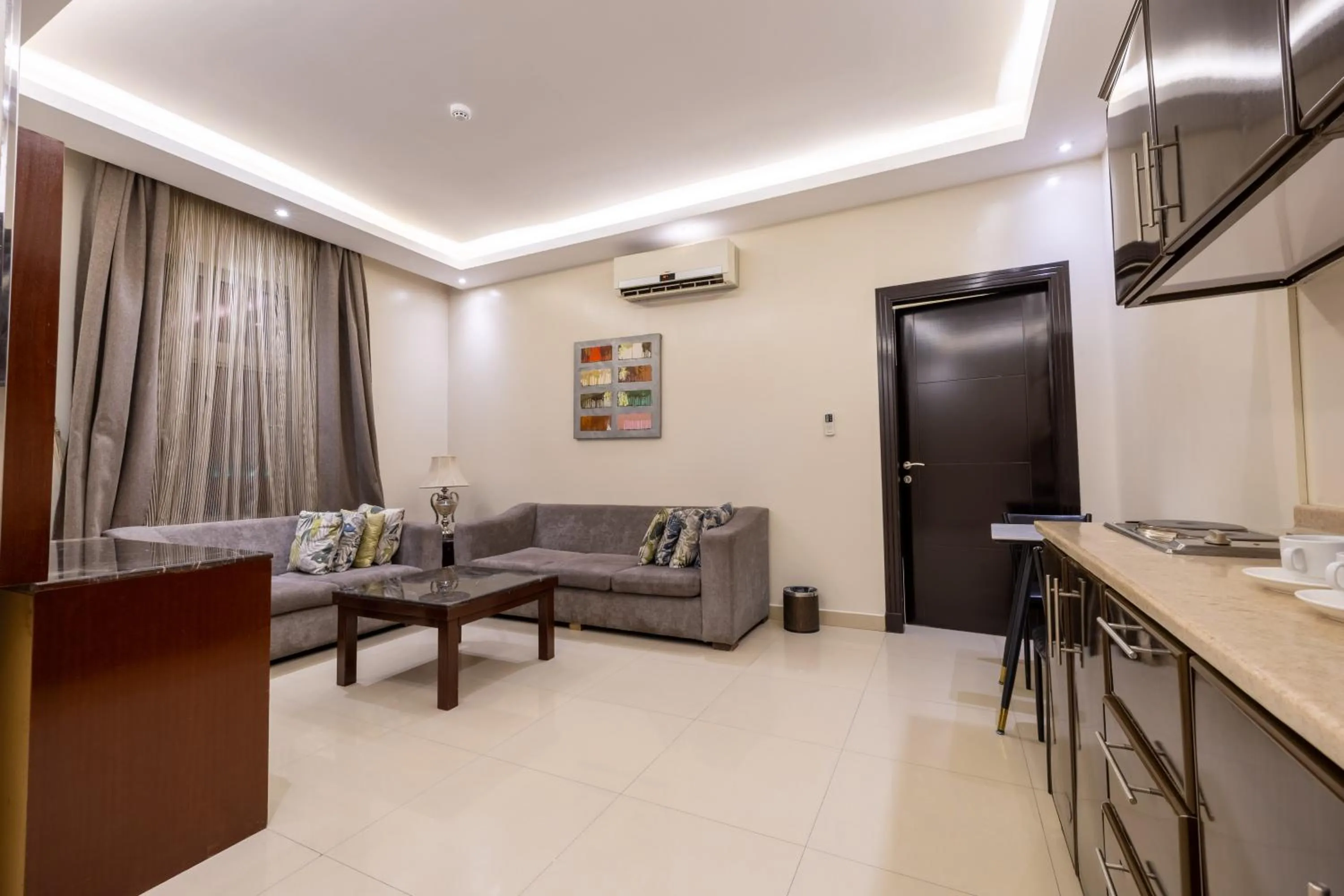 Al Muhaidb Residence Al Malaz 1 - Economic