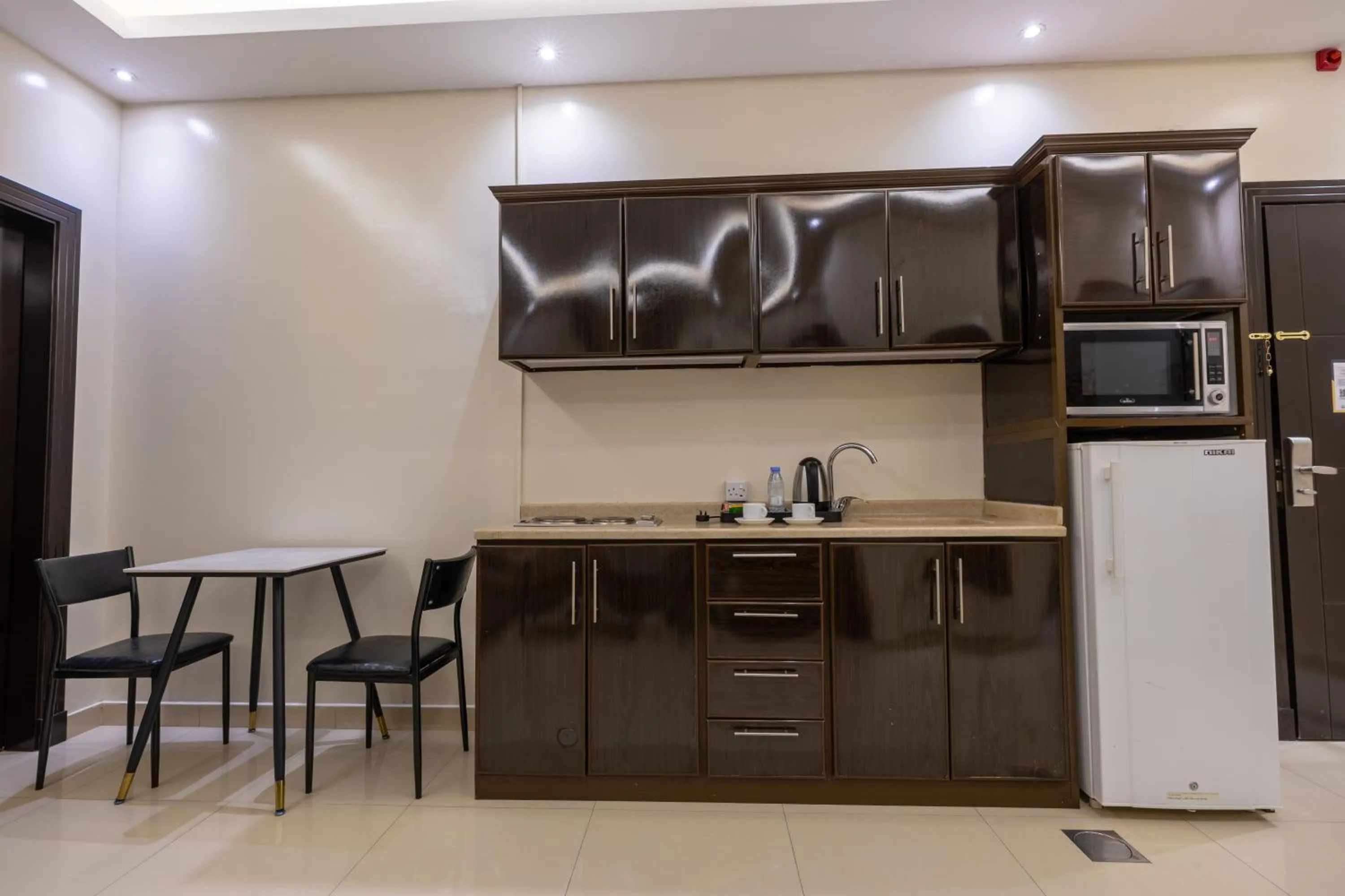 Al Muhaidb Residence Al Malaz 1 - Economic
